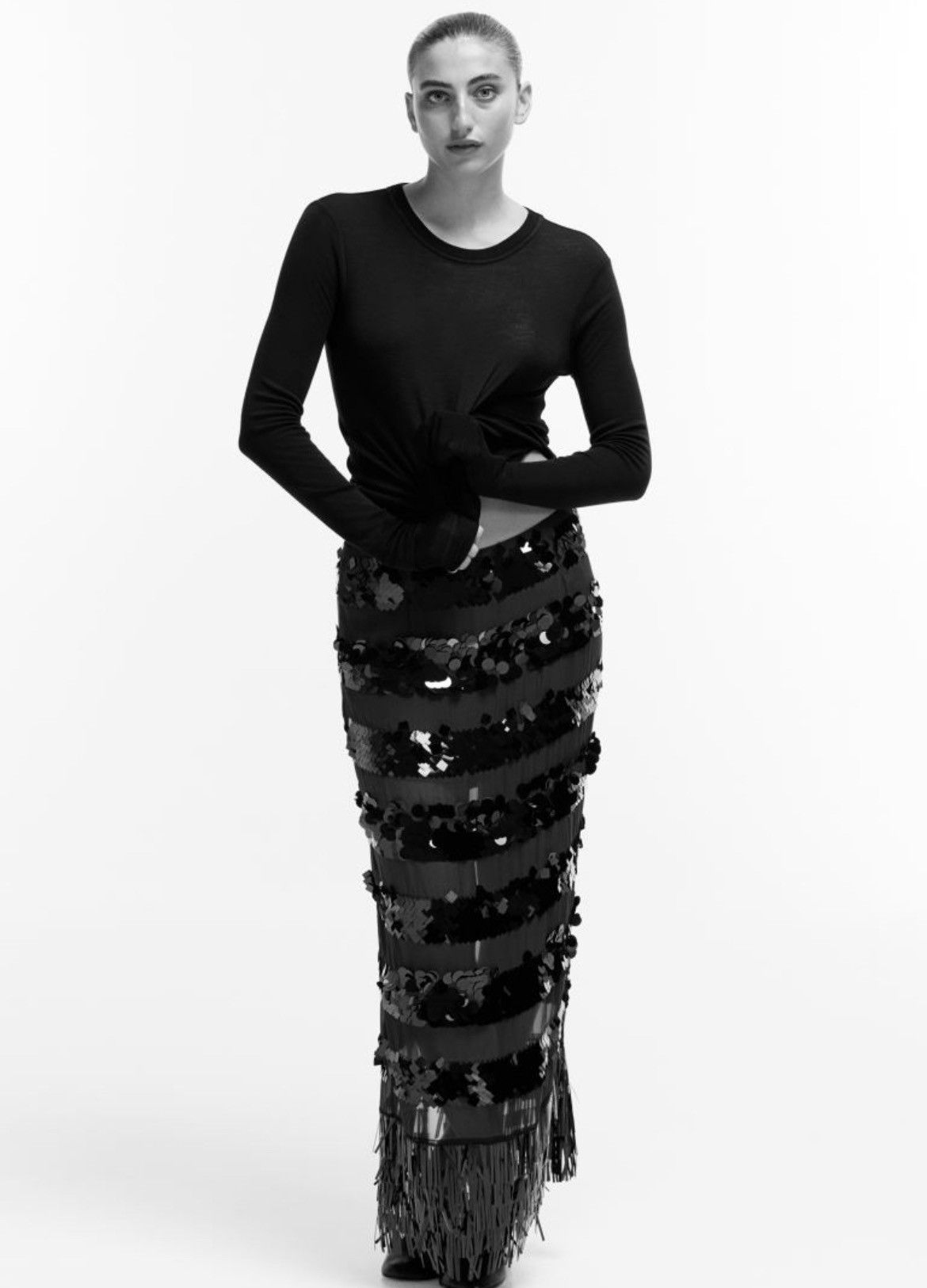 H&M H & M long sequin skirt Size 26" / US 2 / IT 38 - 2 Thumbnail