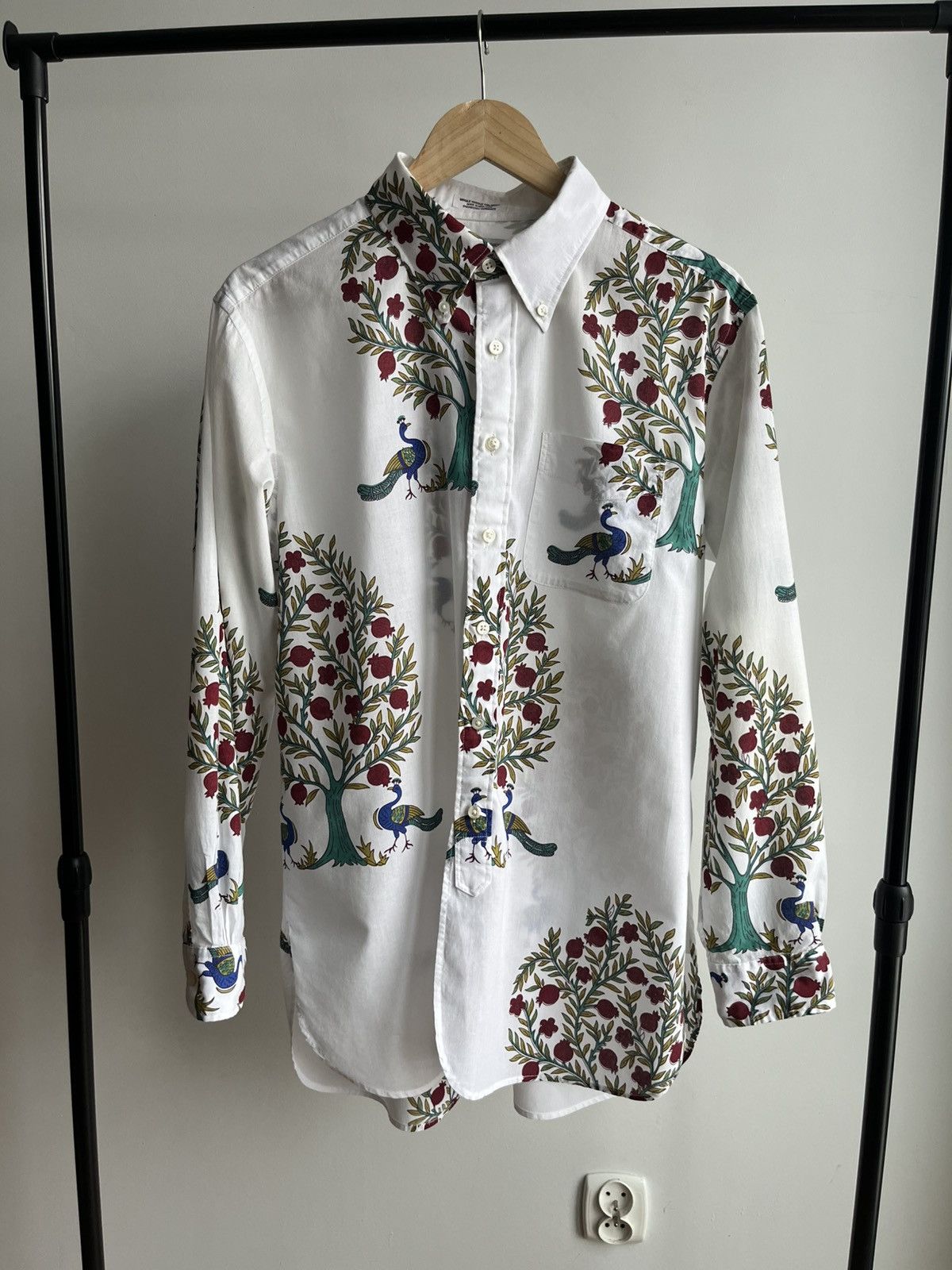 Engineered Garments Engineered Garments SS21 lookbook peacock tailored shirt Size US L / EU 52-54 / 3 - 1 Thumbnail