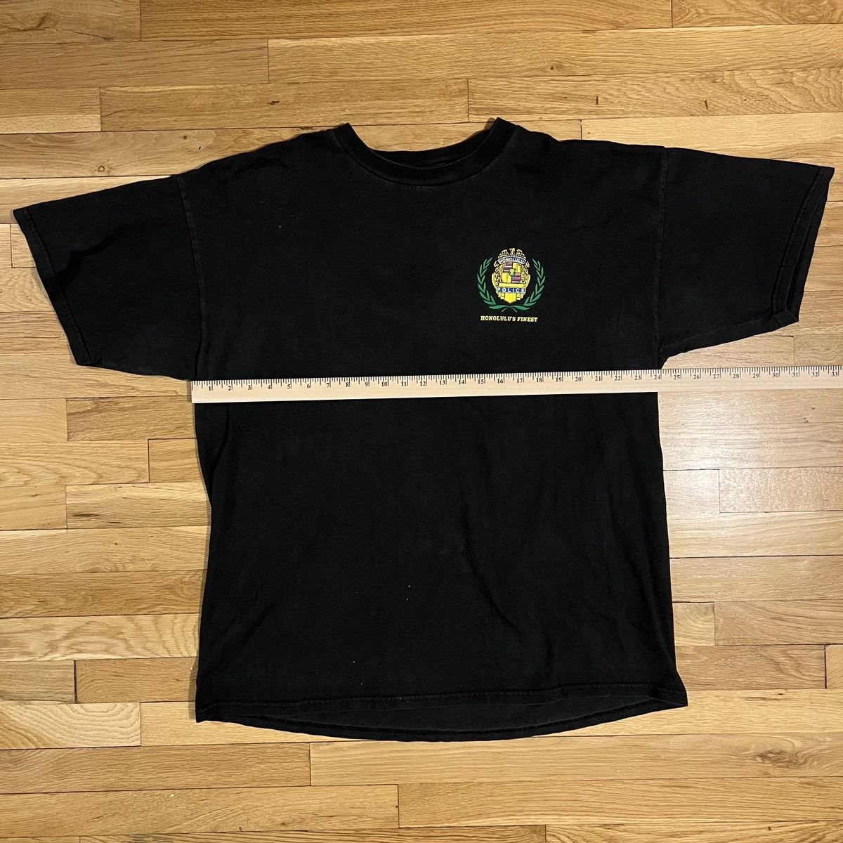 Tultex Vintage Honolulu’s Finest Police Black T Shirt 2XL Size US XXL / EU 58 / 5 - 5 Thumbnail