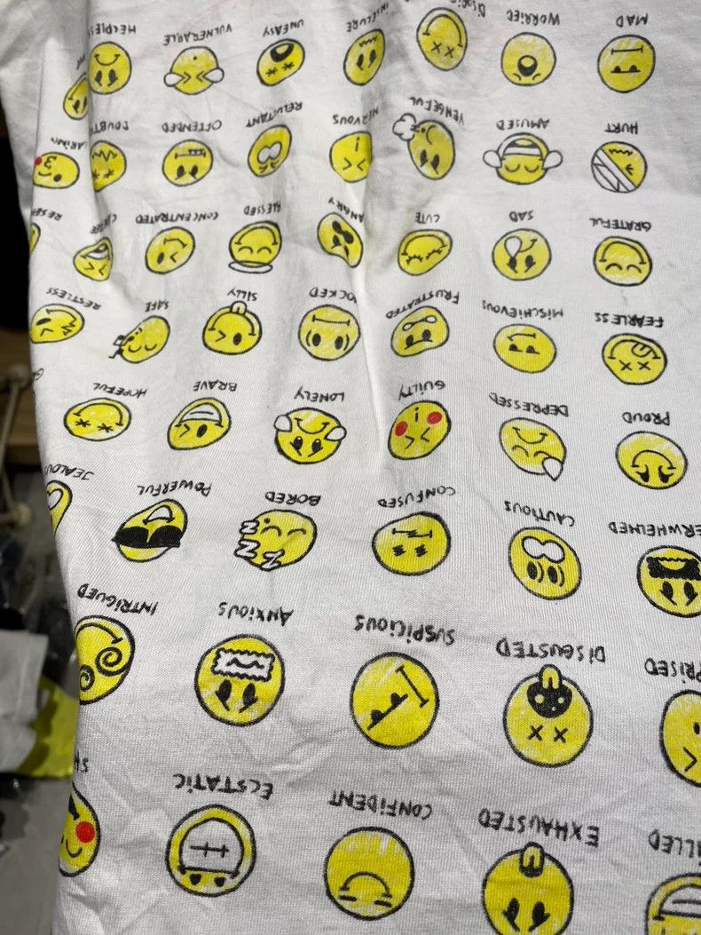 Balenciaga Balenciaga Special Edition Smiley Company Short Sleeve Size US S / EU 44-46 / 1 - 3 Thumbnail
