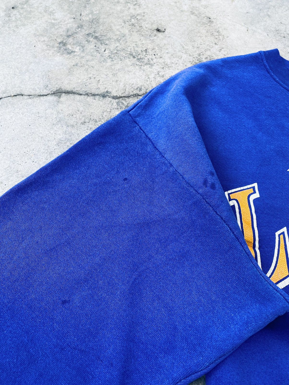 Vintage Vintage 90s Los Angeles Lakers Nba Sweatshirt Size US XL / EU 56 / 4 - 13 Thumbnail