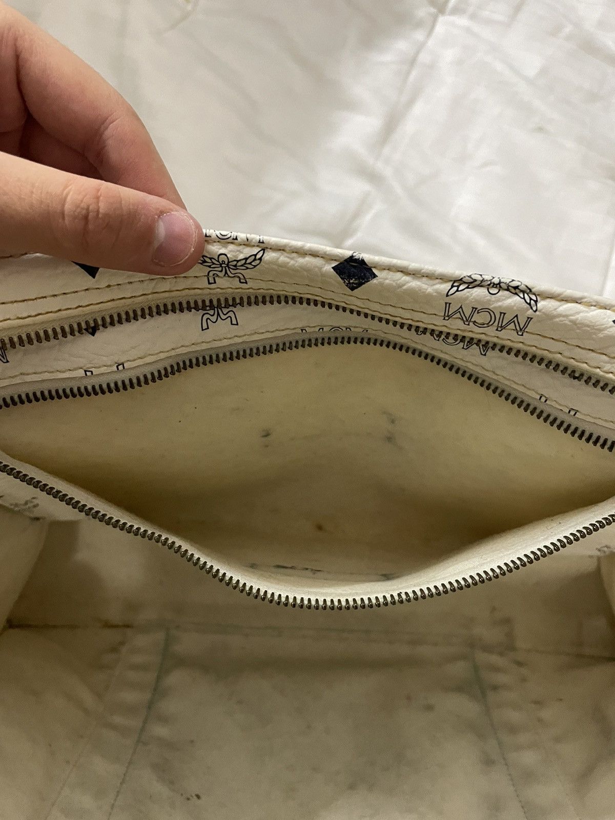 Vintage Vintage Monogram MCM Rare Big Leather Bag Size ONE SIZE - 18 Thumbnail