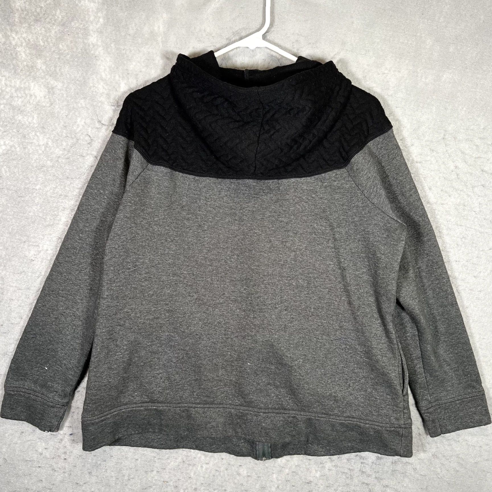 Vintage St. John's Bay Hoodie Full Zip Womens Large Gray Black Shirt Zip Adult Womens Large Gray St. John's Bay Hoodie Womens L Gray Black 90s? Size L / US 10 / IT 46 - 6 Thumbnail