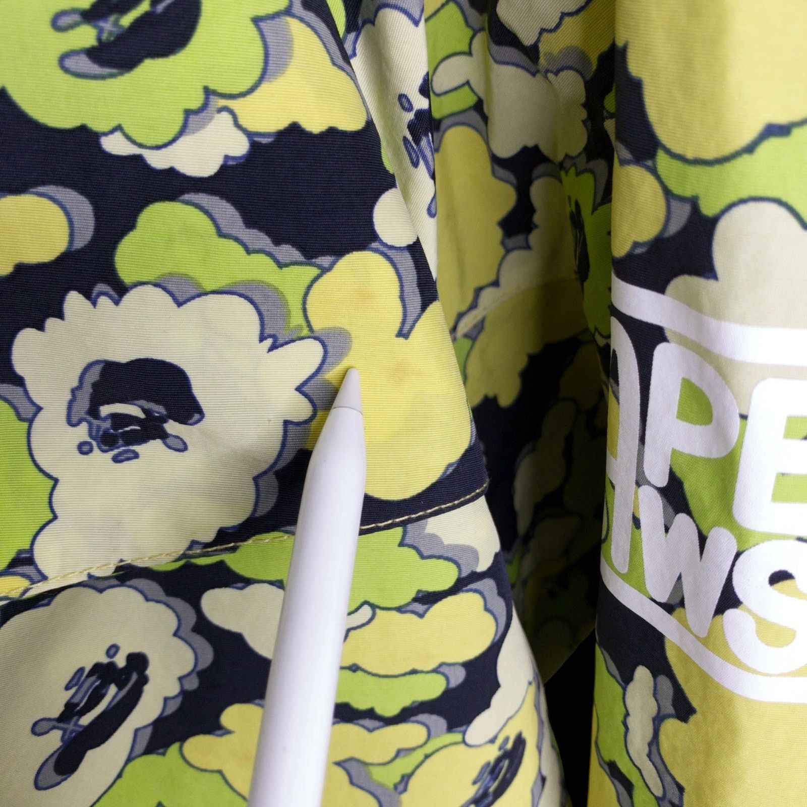 Bape × Kaws BAPE x KAWS Cloud Camo Snowboard Jacket Size US L / EU 52-54 / 3 - 5 Thumbnail