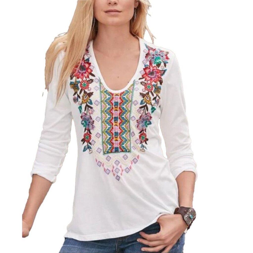 Johnny Was JOHNNY WAS White Embroided Blue Pink Floral T-shirt Top S Size XS / US 0-2 / IT 36-38 - 1 Thumbnail