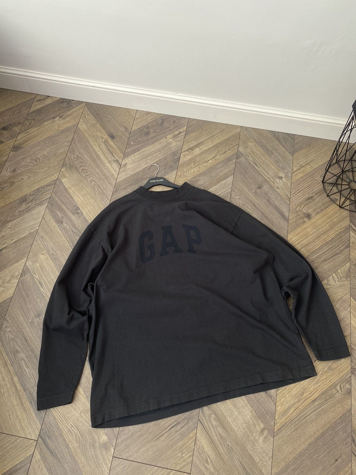 Balenciaga × Designer × Gap Yeezy × Gap × Balenciaga Dove long sleeve shirt Size US XL / EU 56 / 4 - 6 Thumbnail