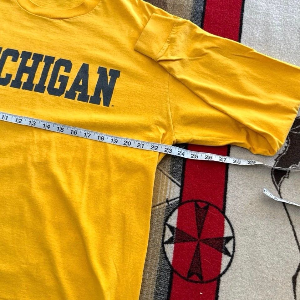 Vintage VINTAGE University Of Michigan Wolverines Long Sleeve T-Shirt XL Men Yellow 90s College Sports Size US XL / EU 56 / 4 - 4 Thumbnail