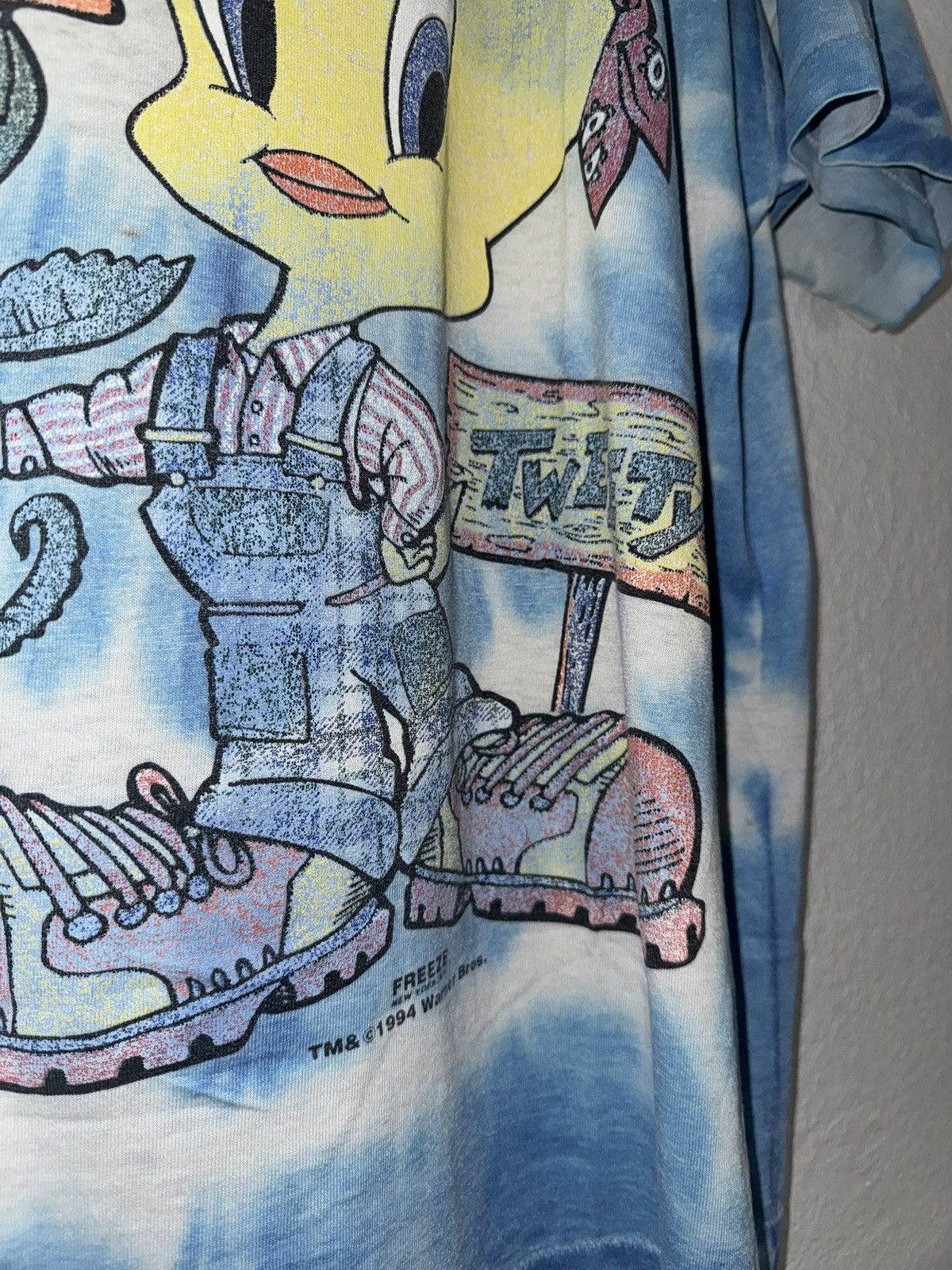 Vintage Vintage Tweety Bird Tie Dye Graphic Tee Size US L / EU 52-54 / 3 - 4 Thumbnail
