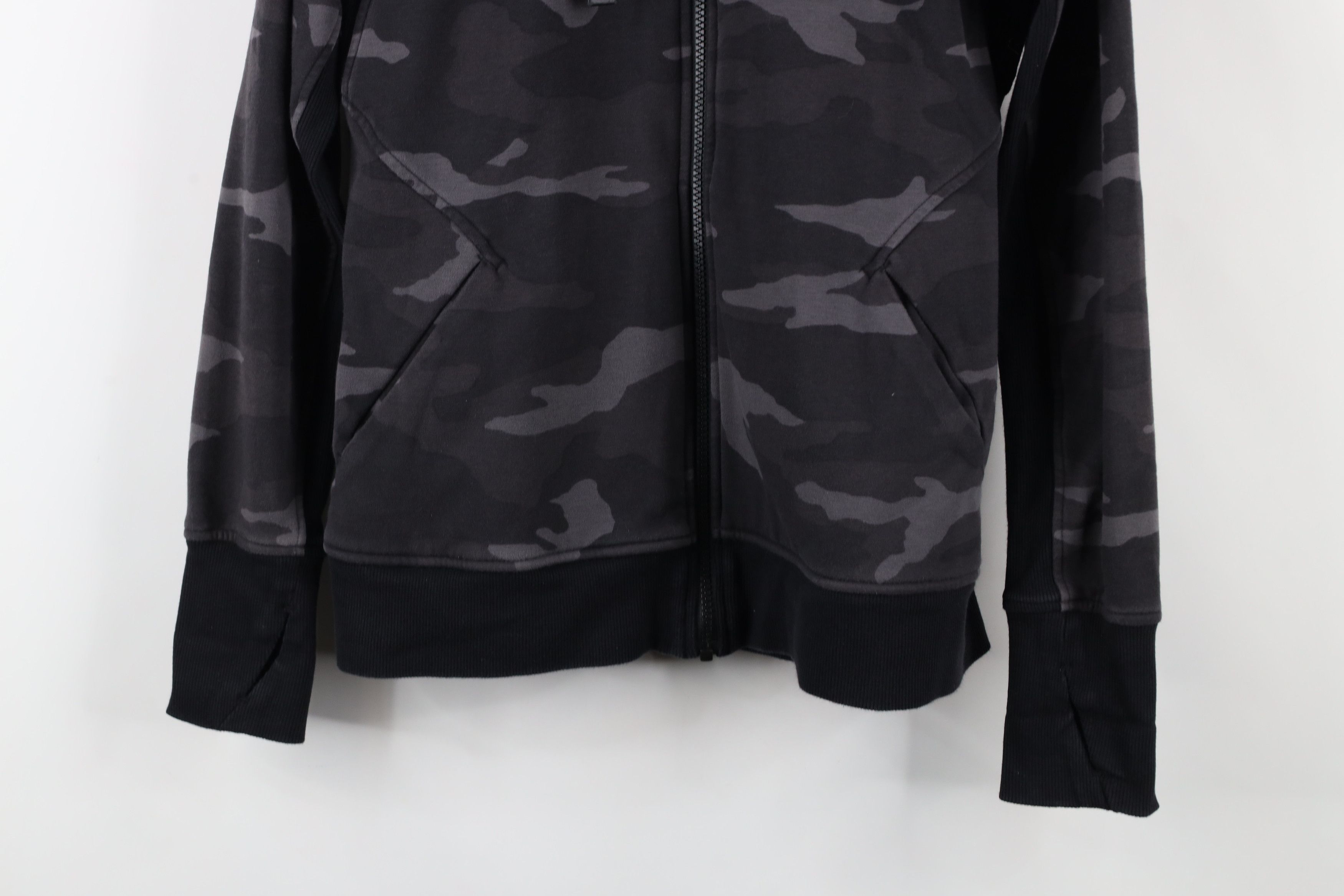 Athleta × Vintage Athleta Heavyweight Camouflage Full Zip Hoodie Sweatshirt Size S / US 4 / IT 40 - 3 Thumbnail