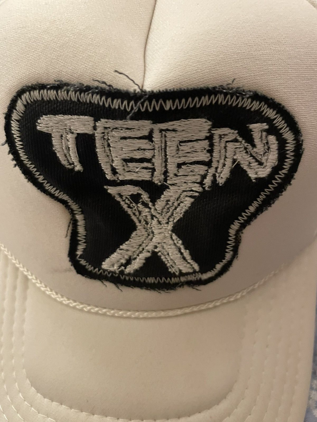Actual Hate × Ken Carson Teen X Trucker Hat White Size ONE SIZE - 2 Thumbnail
