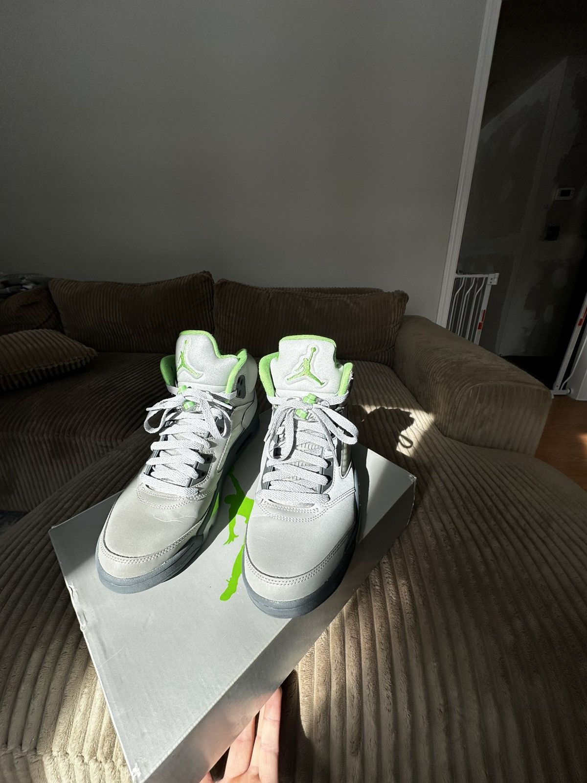 Nike Air Jordan retro 5 ‘ Green Bean ‘ 2022 Size US 8 / EU 41 - 13 Thumbnail
