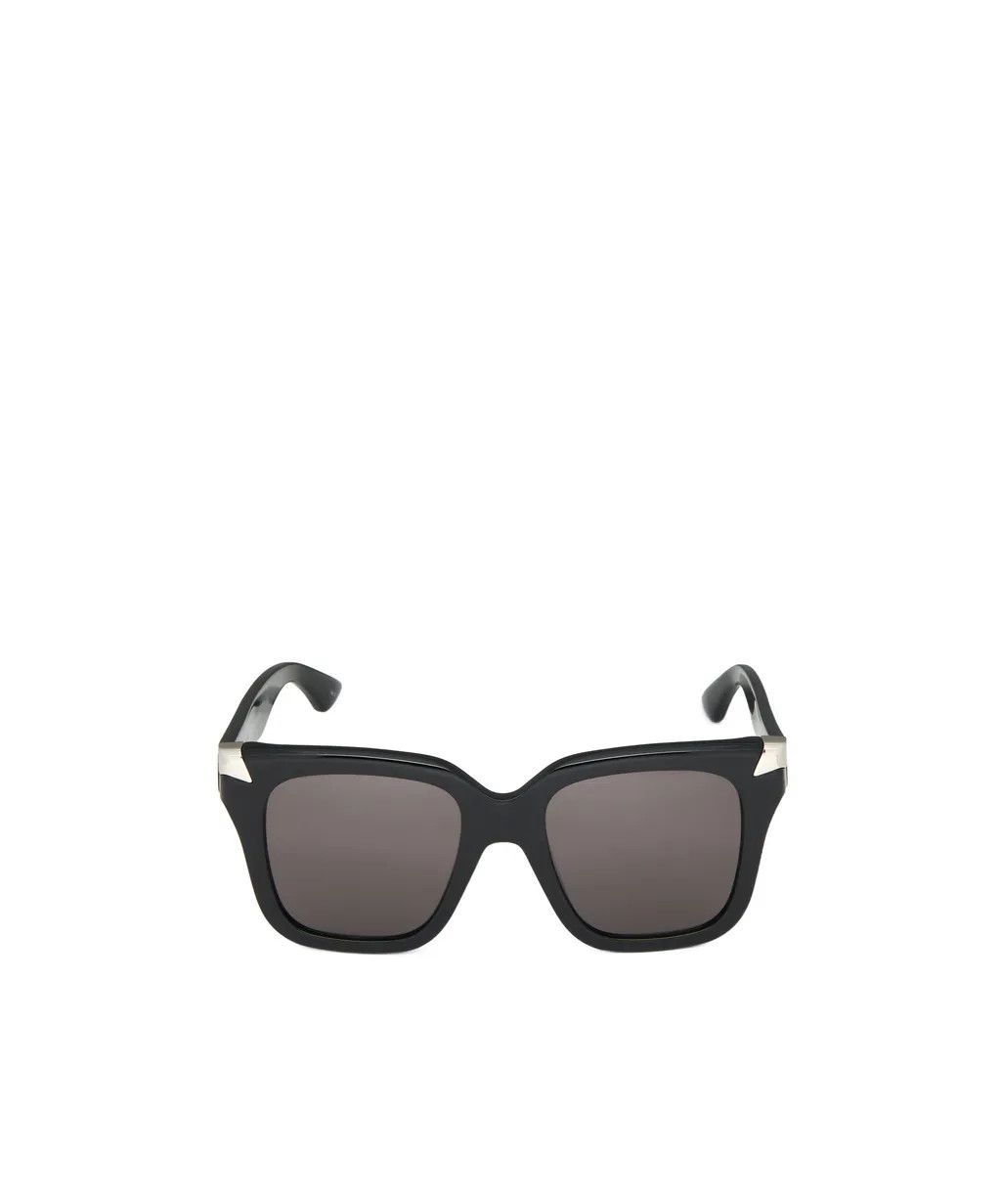 Alexander McQueen o1w1db10126 Size:OS/Punk Rivet Oversize Sunglasses in Black Size ONE SIZE - 1 Thumbnail