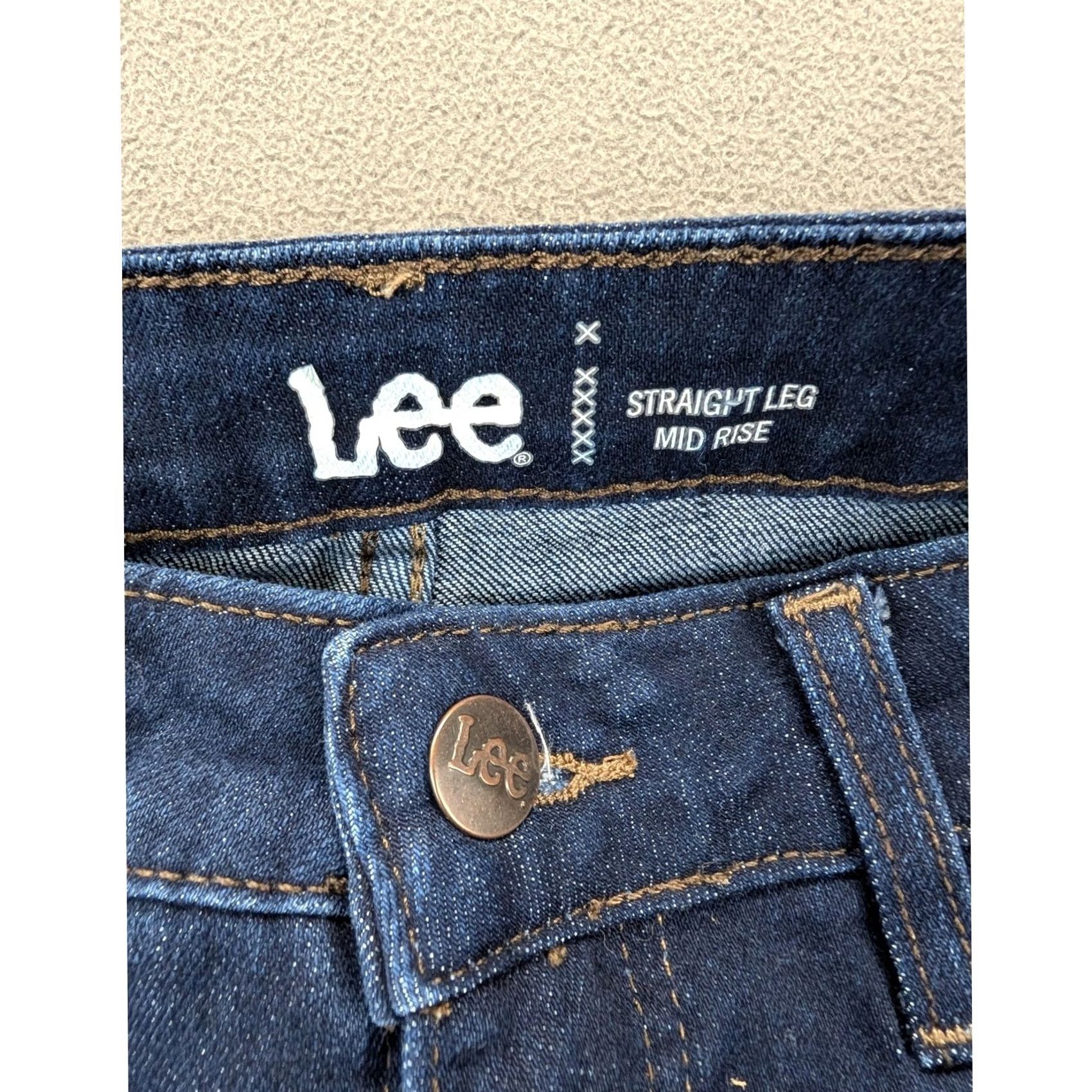 Lee Lee Womens Jeans Straight Mid Rise Dark Wash 30x28 Size 12M Denim Cotton Blend Spandex Polyester Pocket Logo Button Love Size 32" / US 10 / IT 46 - 2 Thumbnail