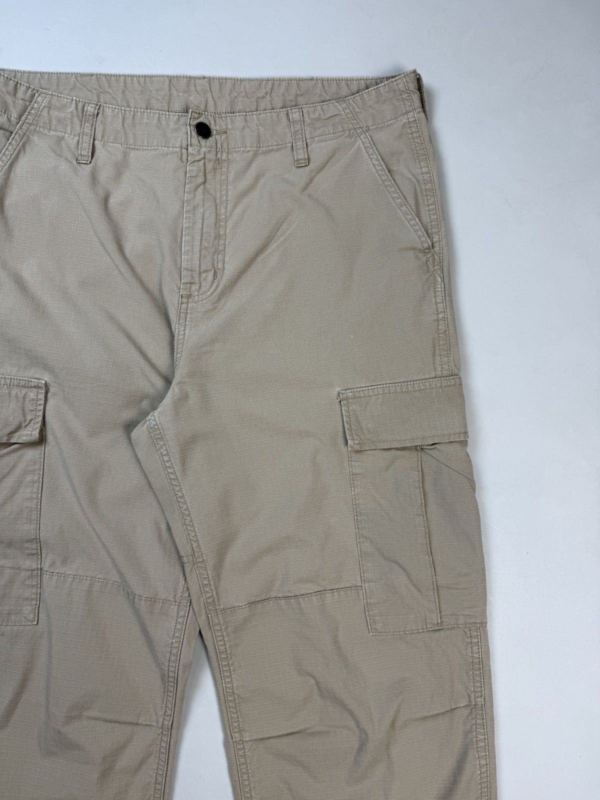 Carhartt Carhartt WIP Men’s Regular Distressed Cargo Pants Trousers Size US 34 / EU 50 - 16 Thumbnail