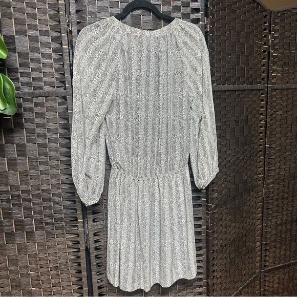 Joie Joie silk elastic waist dress size medium lightweight flowy Size M / US 6-8 / IT 42-44 - 6 Thumbnail