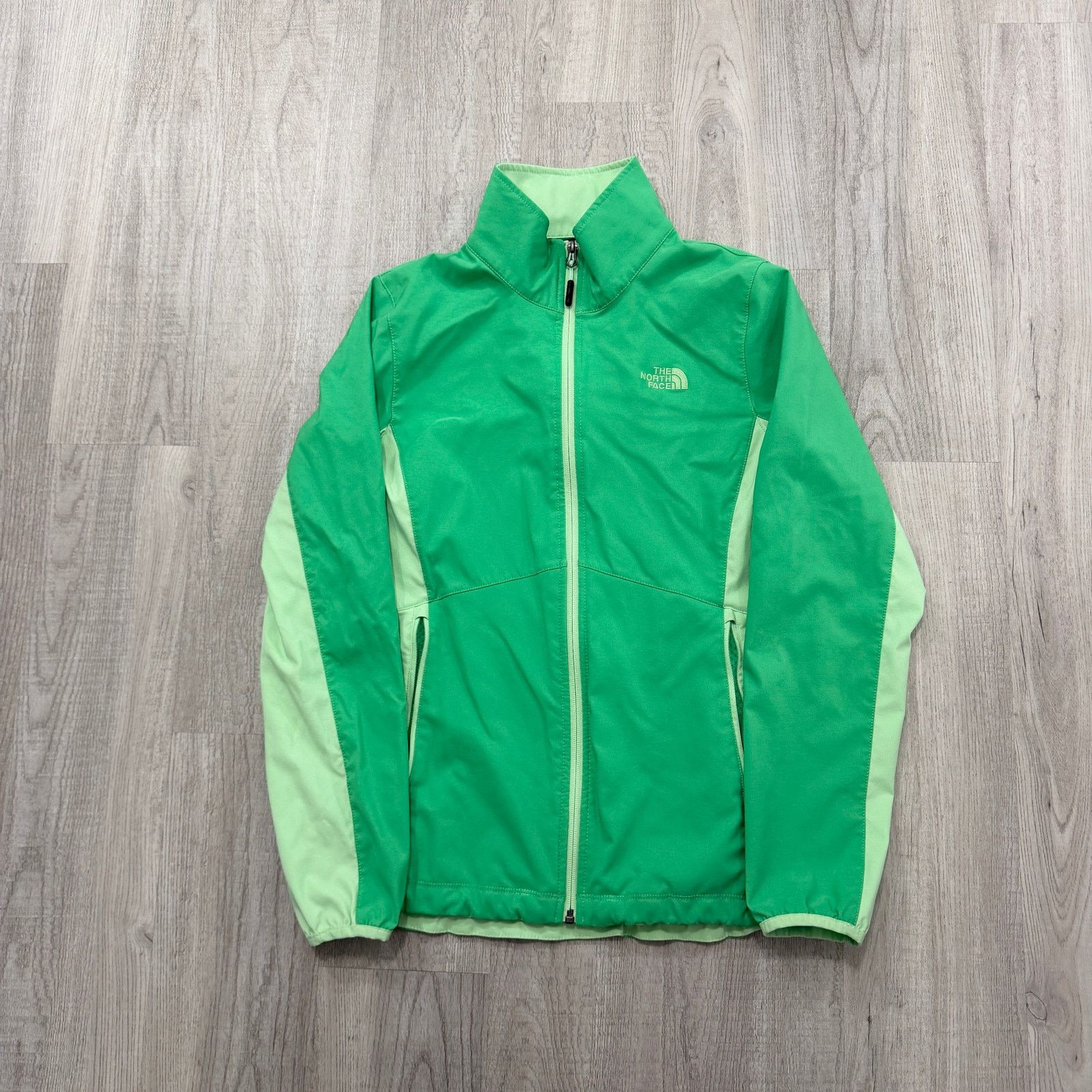 The North Face The North Face Jacket Women's Large Full Zip Lightweight Size L / US 10 / IT 46 - 1 Thumbnail