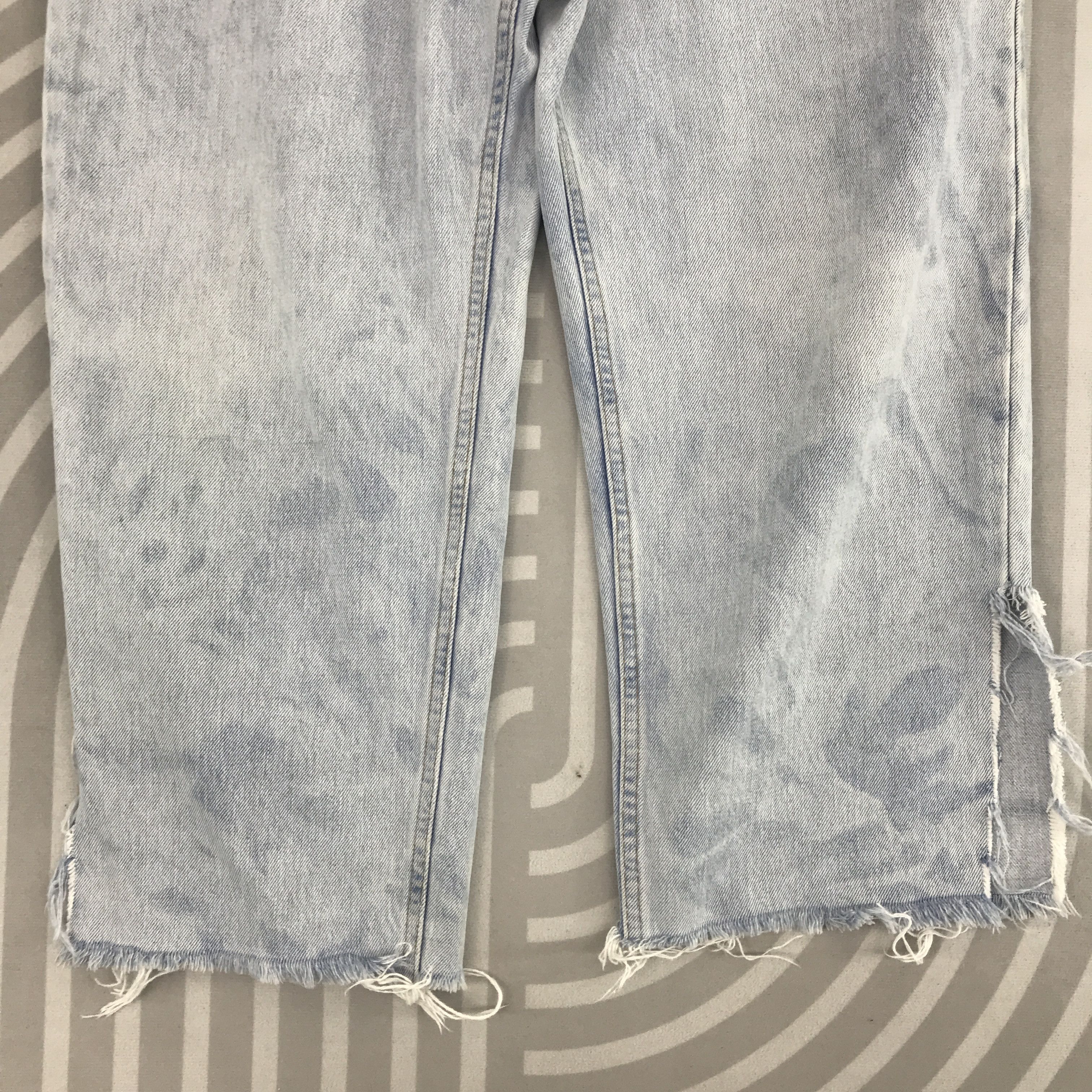 Levi's × Vintage Vintage Levi's Baggy Denim Distressed jeans pants Size US 33 - 3 Thumbnail