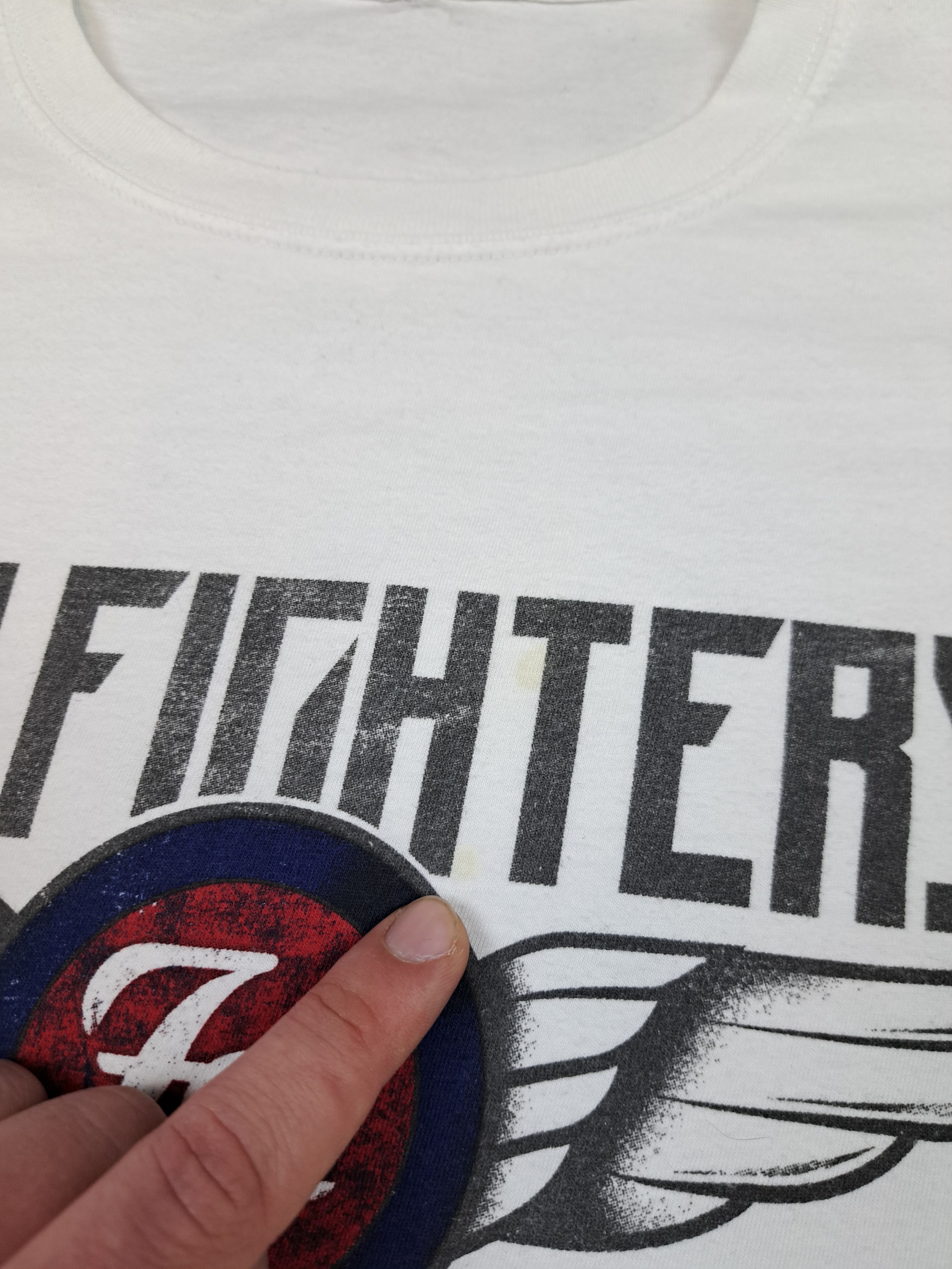 Band Tees Vintage Foo Fighters Band Tee Rock Grunge Like Nirvana Size US L / EU 52-54 / 3 - 5 Thumbnail