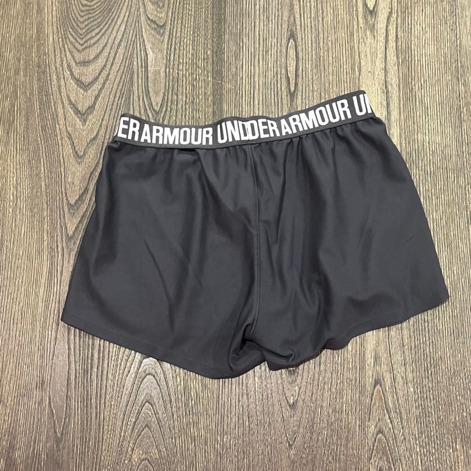 Under Armour Under Armour Womens Heatgear Running Shorts Gray Size S Size 30" / US 8 / IT 44 - 2 Thumbnail