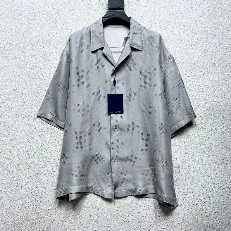 Louis Vuitton Louis Vuitton Monogram Short Sleeve Silk Shirt. Size US L / EU 52-54 / 3 - 1 Thumbnail