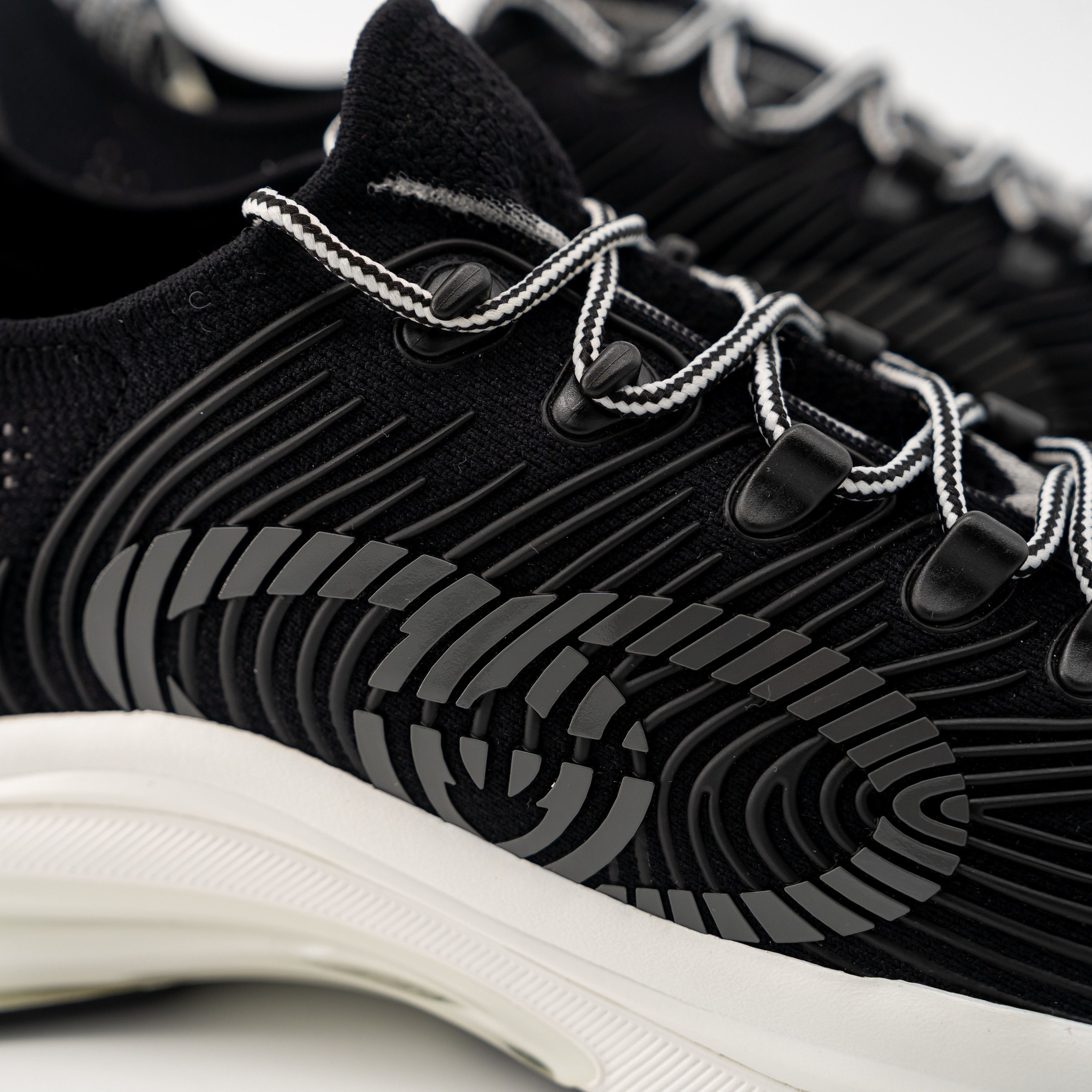 Gucci G 12.5 US 13 Gucci Run Sneaker Black White Knit GG Size US 13 / EU 46 - 7 Thumbnail