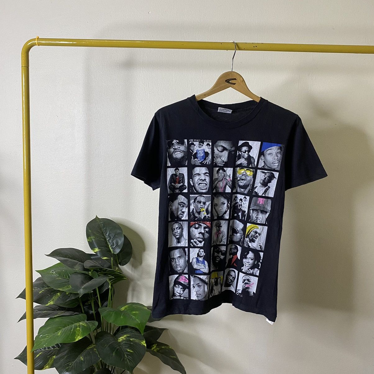 Rap Tees Vintage 1990s Rappers Snoop Dog Tupac Biggie Eminem EazyE T Size US S / EU 44-46 / 1 - 1 Thumbnail