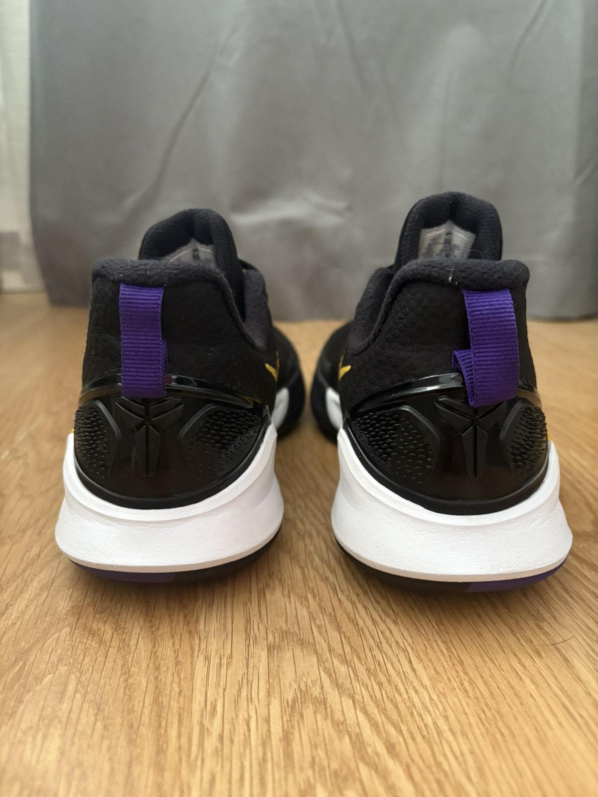 Nike Nike Kobe Mamba Focus Lakers Size US 6.5 / EU 39-40 - 5 Thumbnail