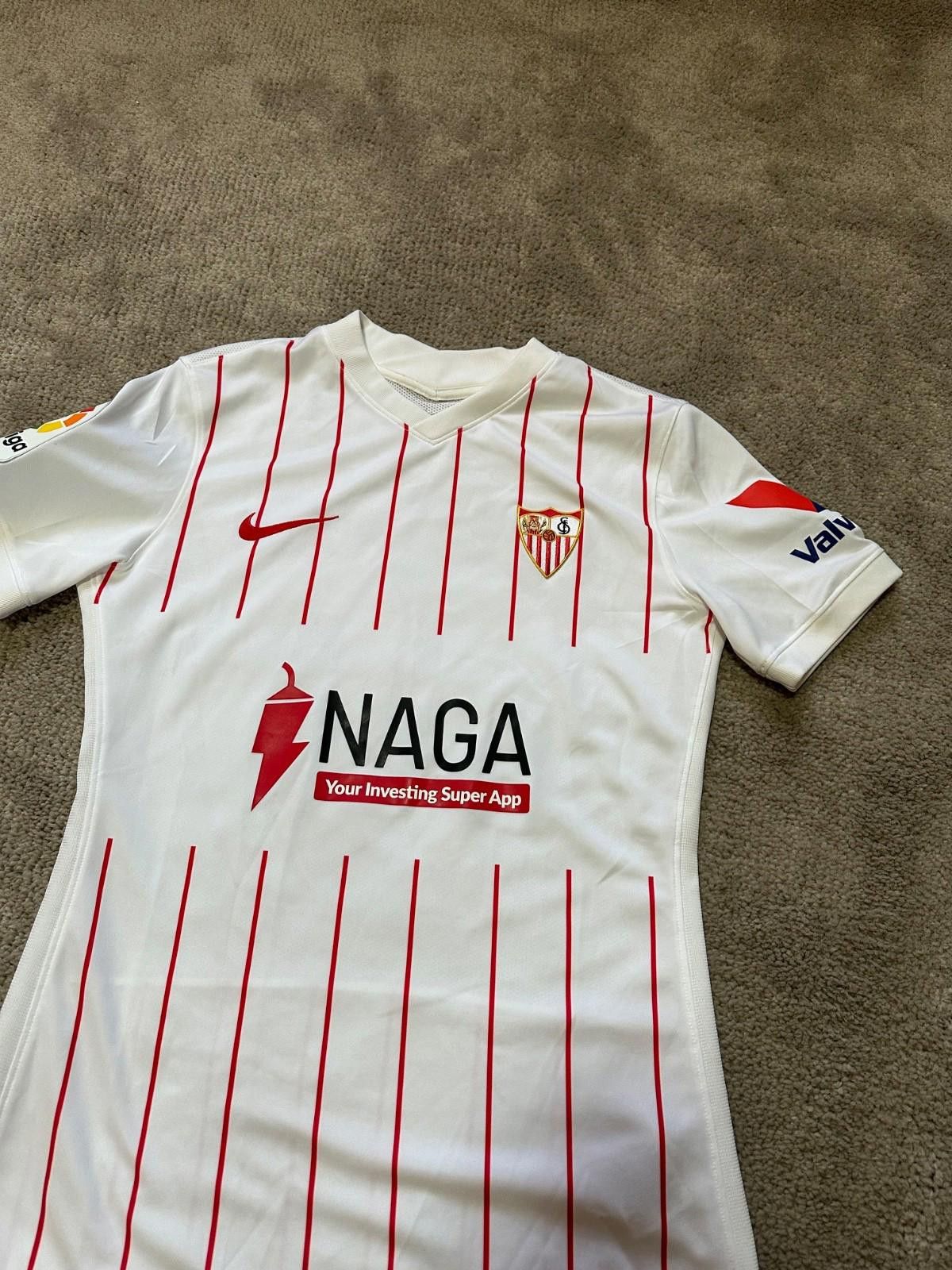 Nike Nike Acuna #19 2018-19 SEVILLA Football Shirt Soccer Jersey Size US M / EU 48-50 / 2 - 2 Thumbnail