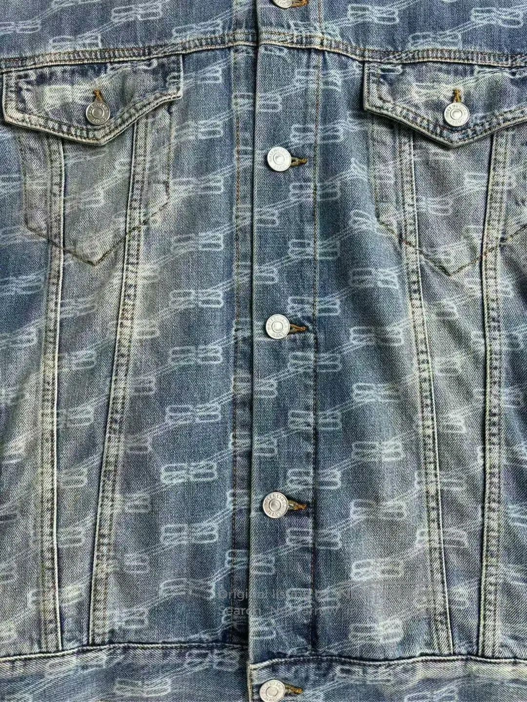 Balenciaga balenciaga all-over print denim jacket. Size US L / EU 52-54 / 3 - 3 Thumbnail