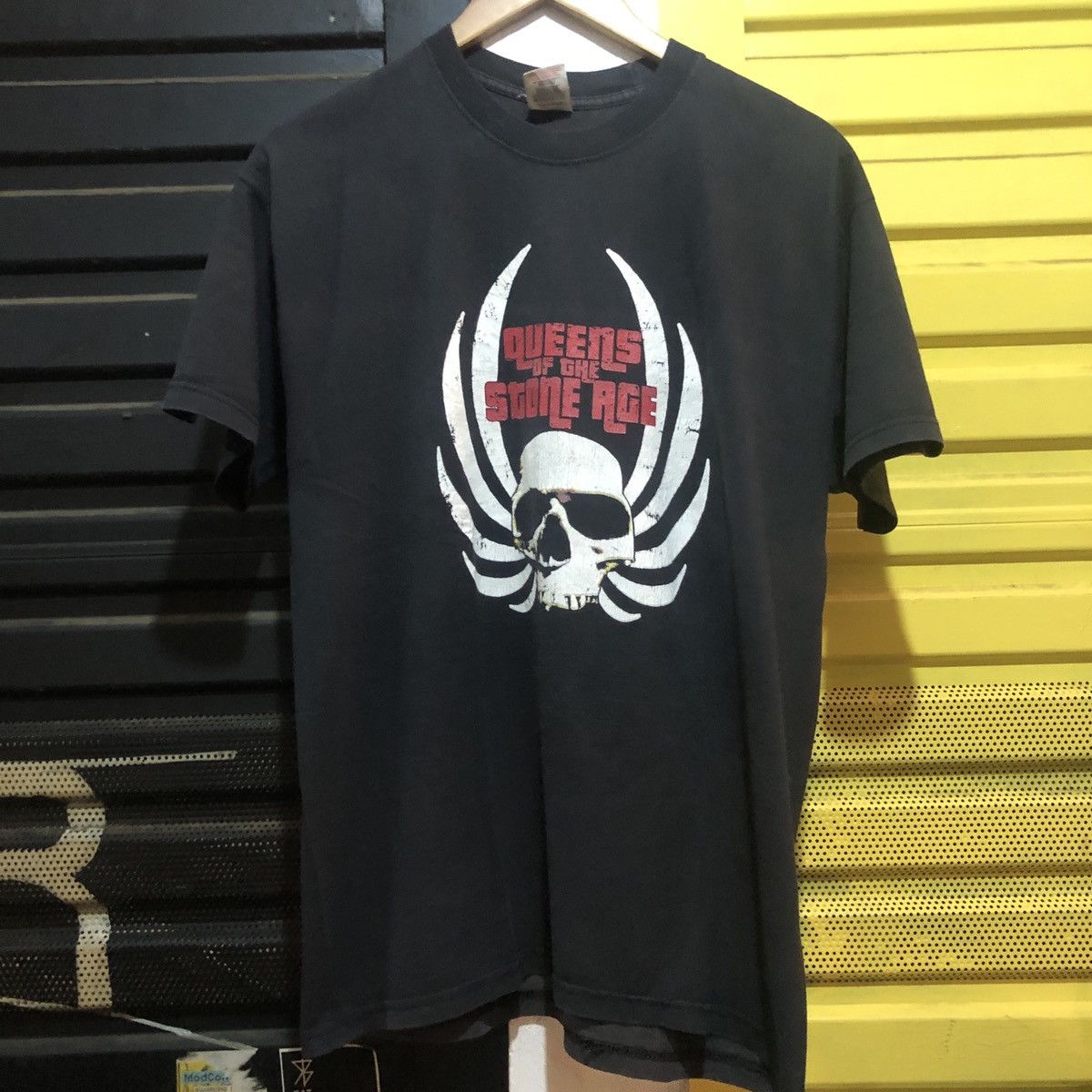 Queen of the stone age band tee