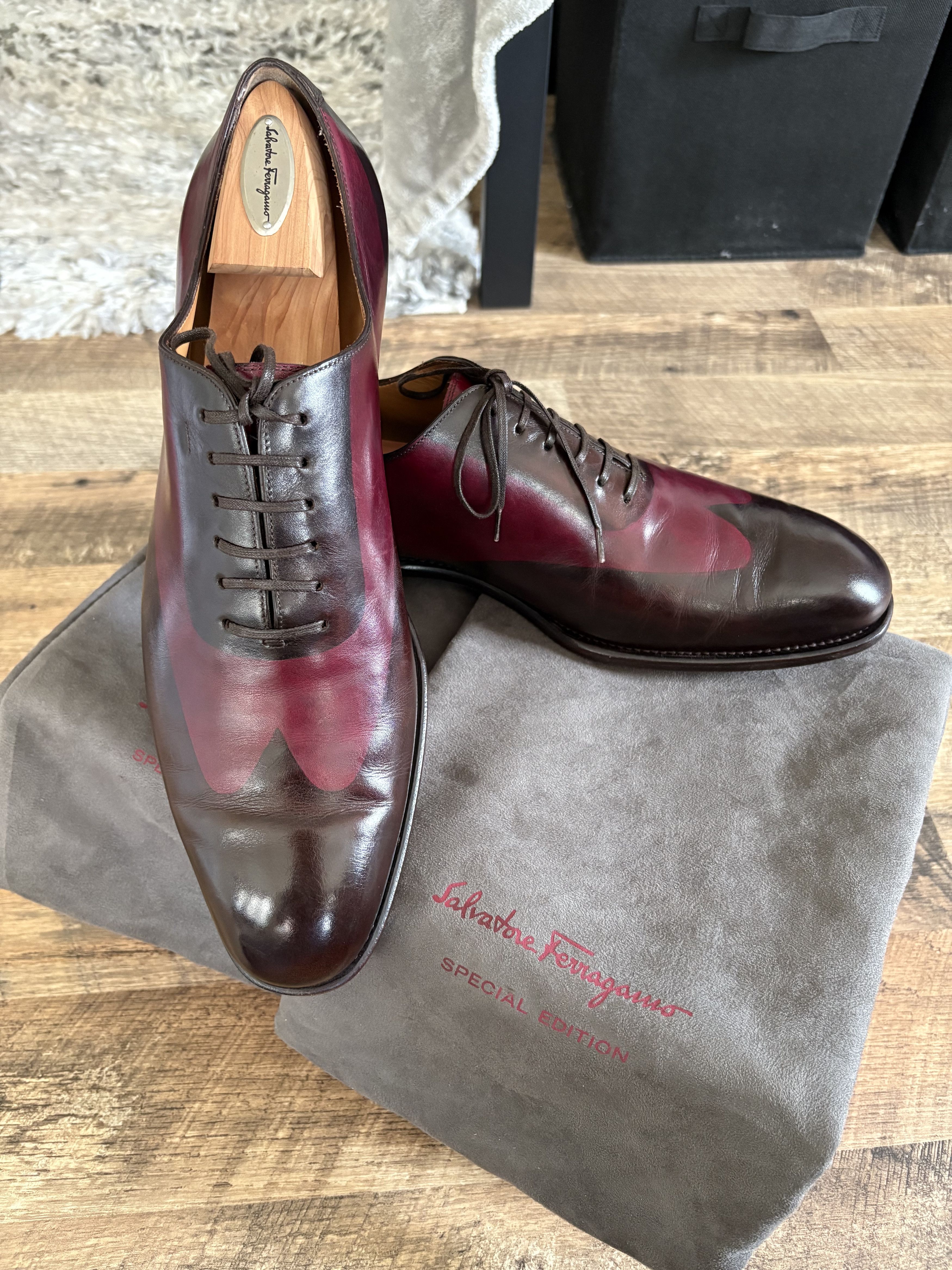 Limited Edition Ferragamo Burgundy/Brown wingtip shoes