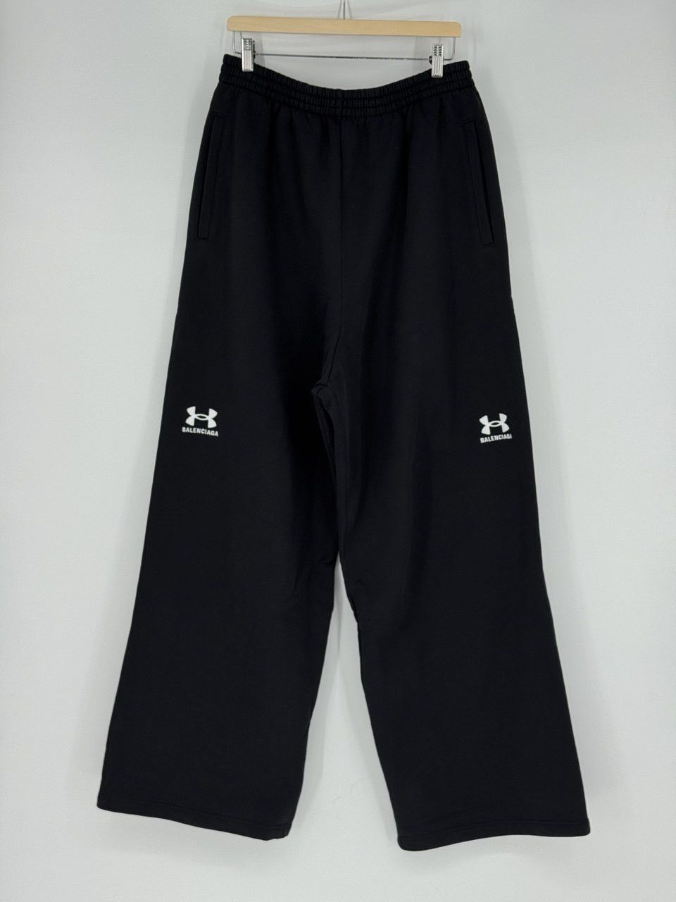 Balenciaga × Under Armour Balenciaga x Under Armour Extra Baggy Pants Size US 32 / EU 48 - 2 Thumbnail