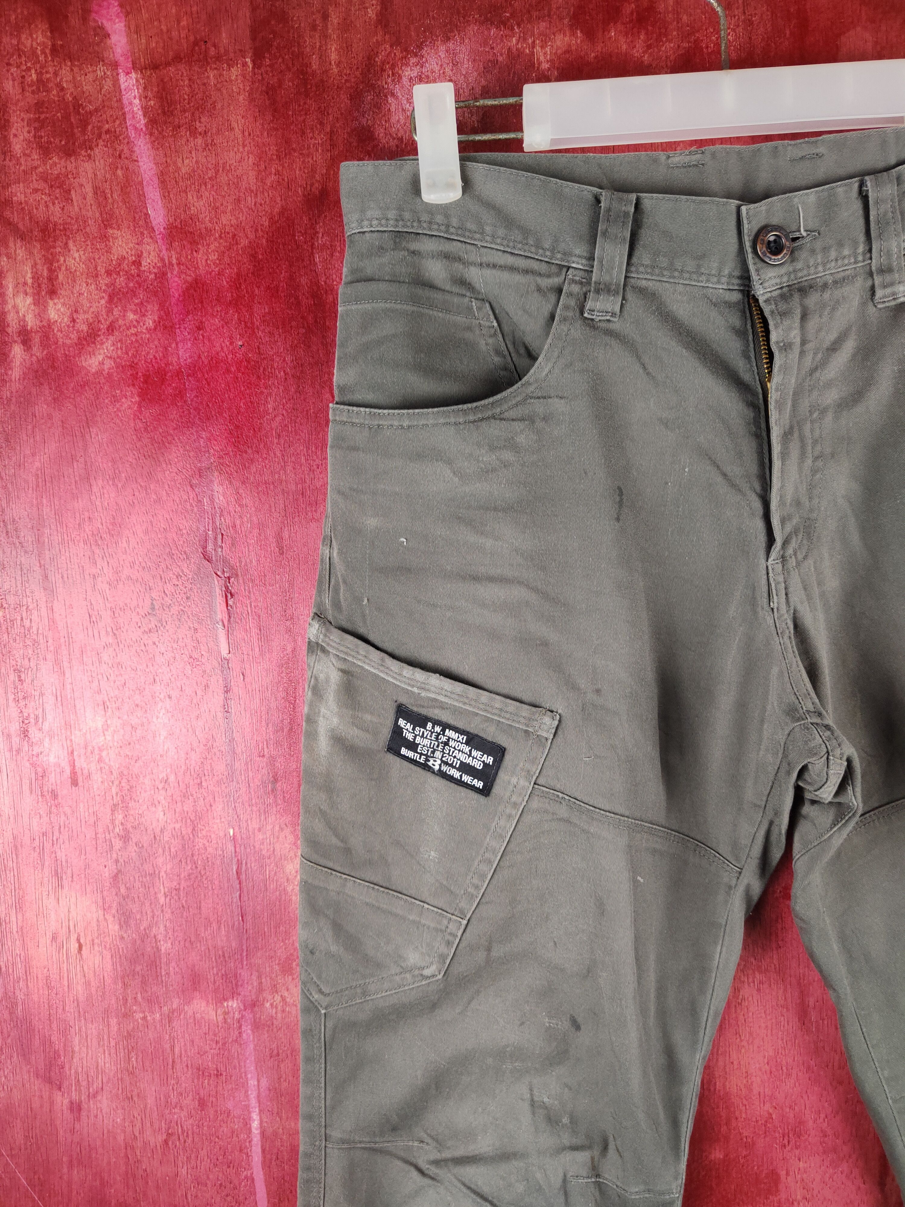 Japanese Brand Burtle Dark Gray Multipocket Cargo Pants N#S23 Size US 31 - 4 Thumbnail