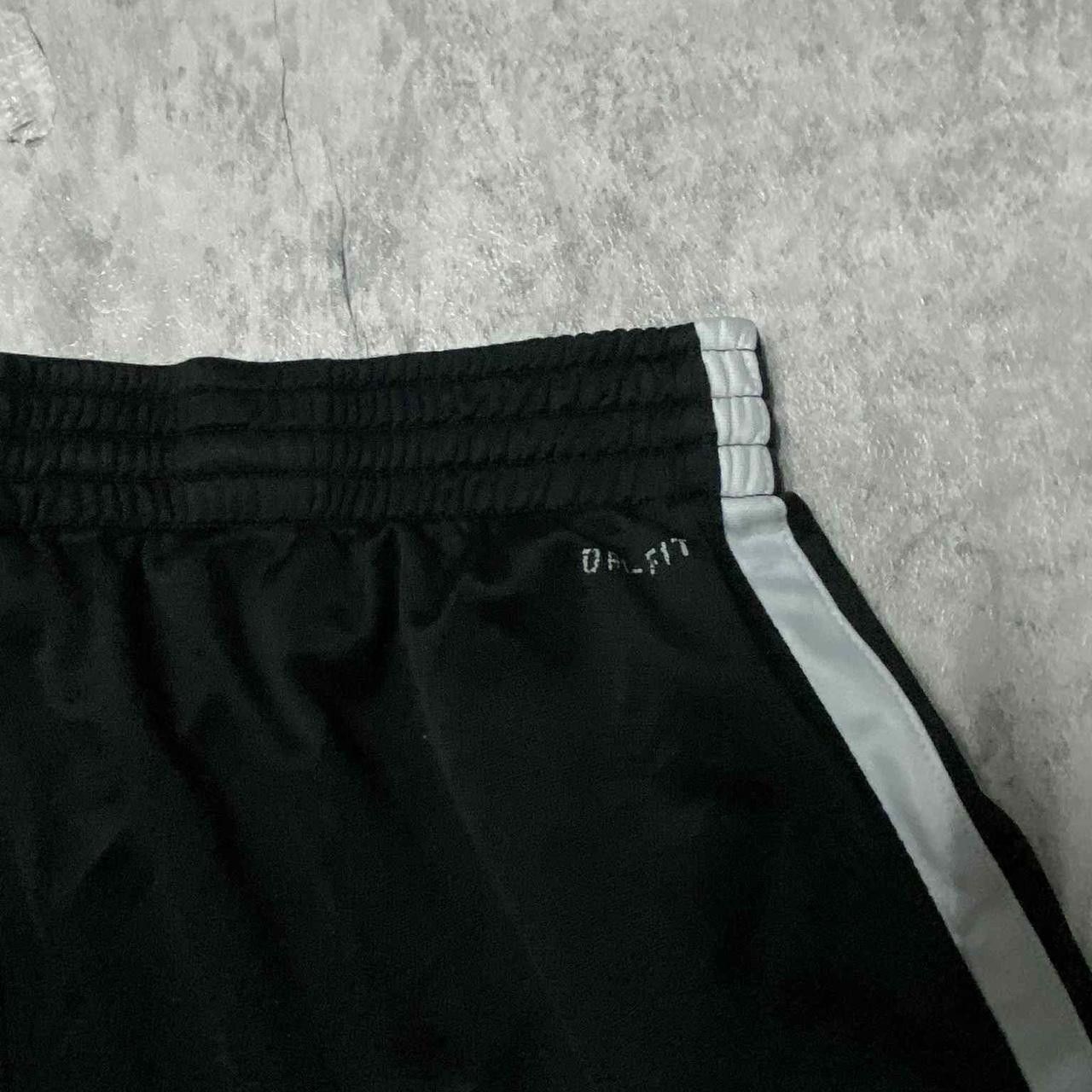 Nike Black and white Nike basketball shorts #basketball Size US 38 / EU 54 - 2 Thumbnail