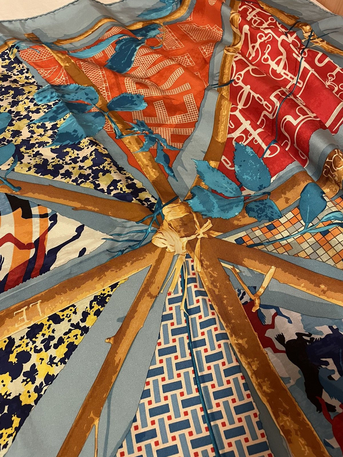 Hermes × Vintage Le Robinson Chic Hermès Silk Scarf Size ONE SIZE - 7 Thumbnail