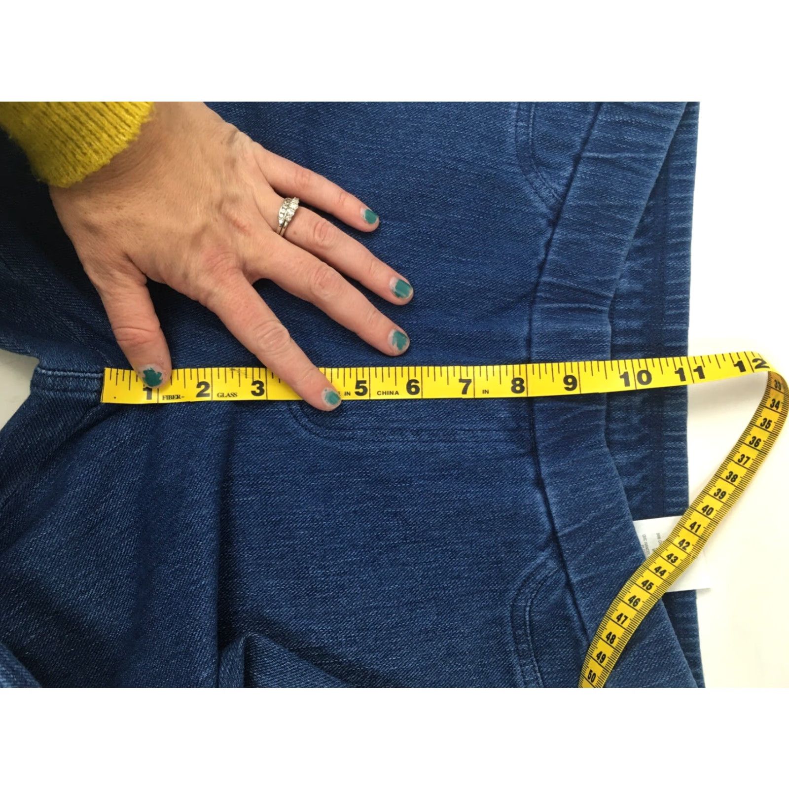 Isaac Mizrahi Isaac Mizrahi Live Jeans Women's Size 2 Slim Elastic Waist Blue Denim Raw Hem Knit 28in Inseam Womens Tailored Slimming Modern 90s? Size 26" / US 2 / IT 38 - 7 Thumbnail