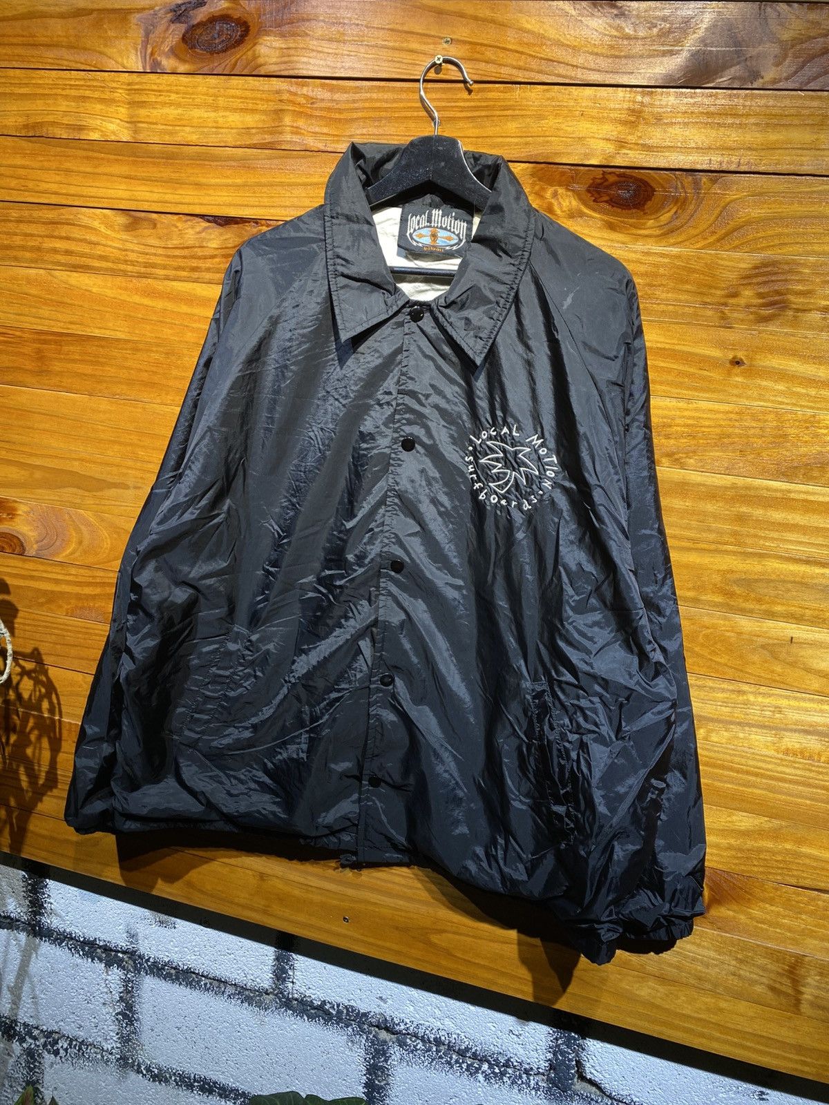 Vintage Vintage Local Motion Hawaii Surfboard Design Black Jacket Size US L / EU 52-54 / 3 - 9 Thumbnail