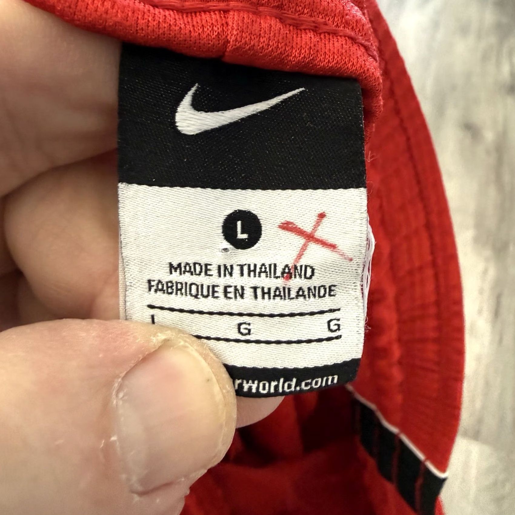Nike VINTAGE Size US 33 - 2 Thumbnail