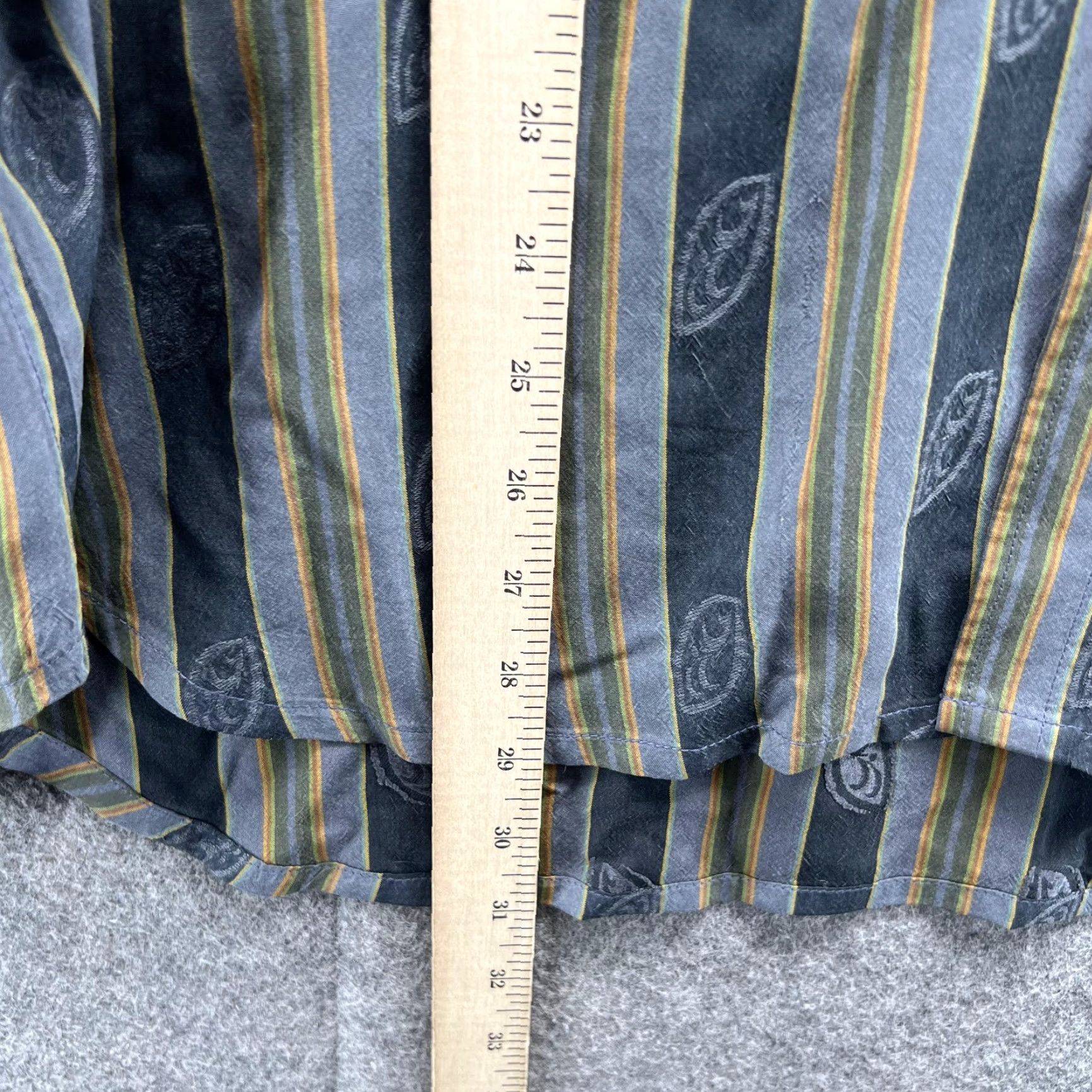 Tommy Bahama Tommy Bahama Shirt Men Large Blue Striped Button-Up Silk Vtg Preppy Casual Button-Down Collared Long Sleeve Size US L / EU 52-54 / 3 - 6 Thumbnail