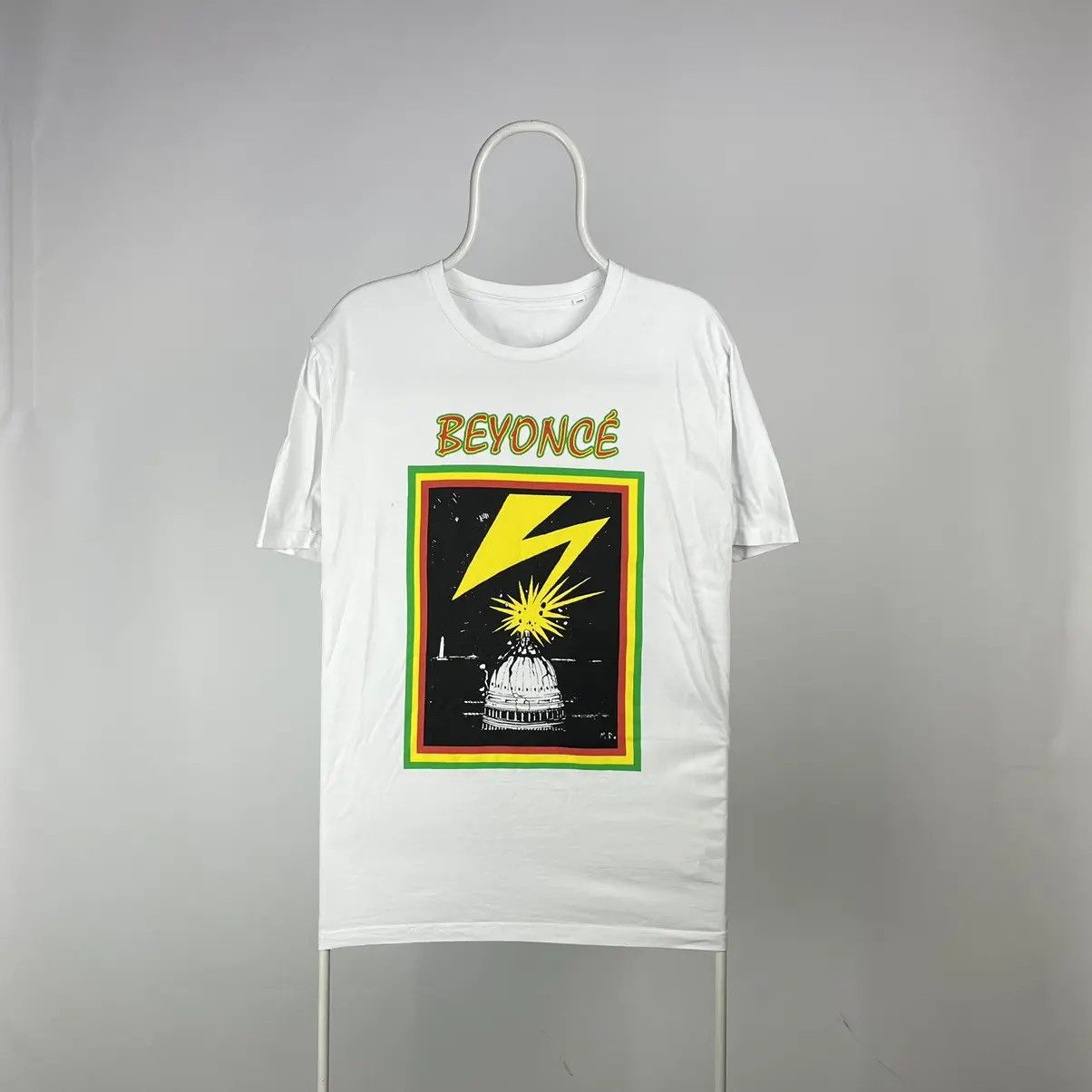 Beyonce Beyonce T-shirt lightning rap tee band tee size XLarge Size US XL / EU 56 / 4 - 1 Thumbnail