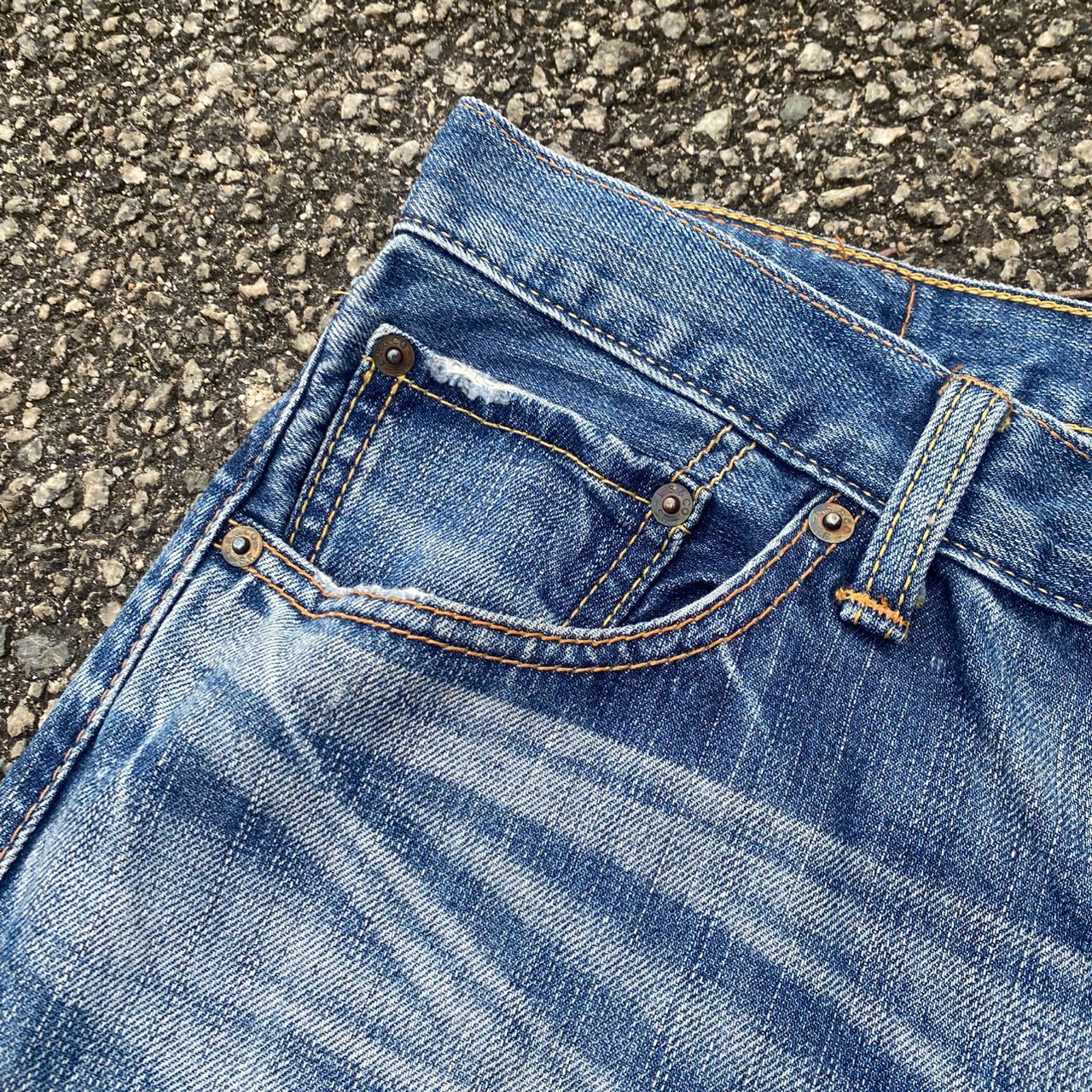 Levi's Vintage Levis Lot 702 Distressed Denim Size US 33 - 10 Thumbnail