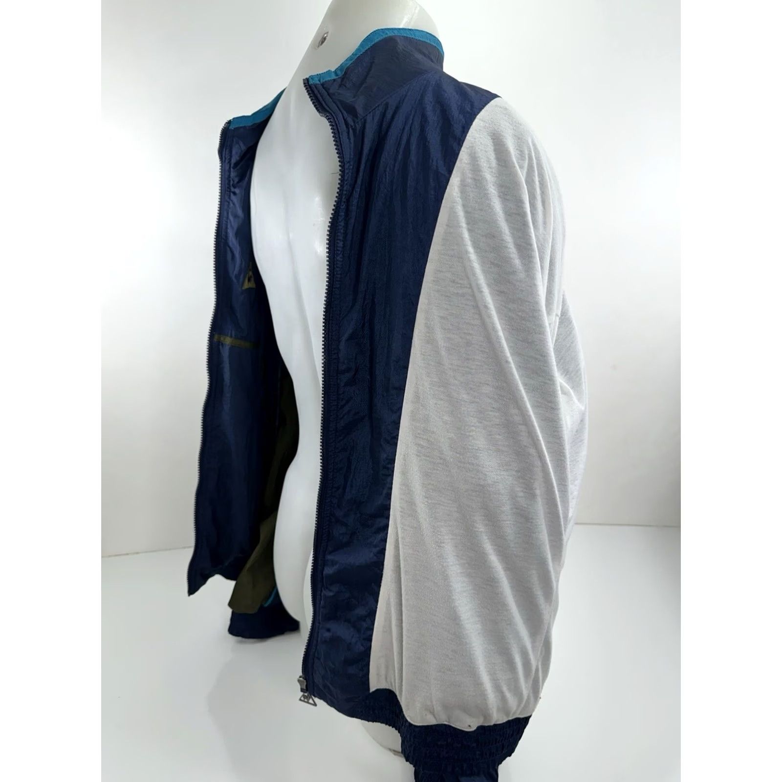 Le Coq Sportif VINTAGE Le Coq Sportif Jacket Windbreaker Full Zip Mens L Blue Nylon EXCELLENT Size US L / EU 52-54 / 3 - 7 Thumbnail