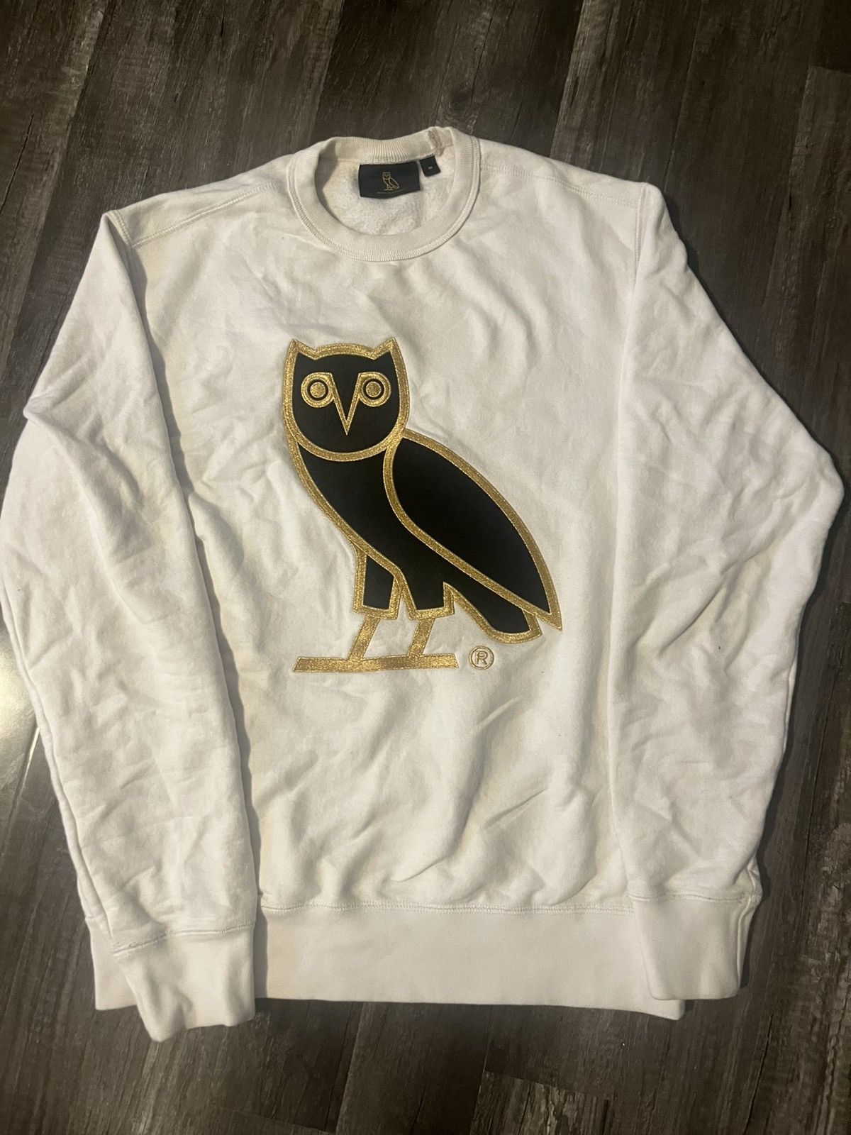 Drake OVO OG Owl Crewneck SS23 White/Gold Size US M / EU 48-50 / 2 - 1 Thumbnail