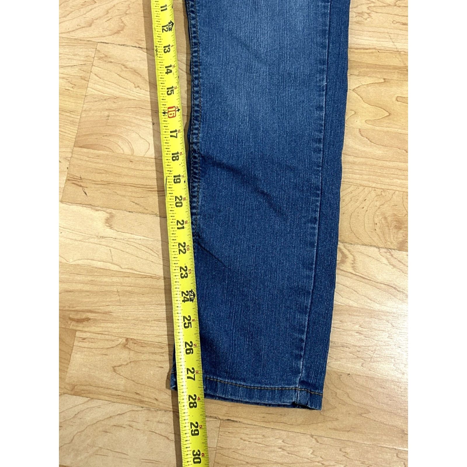Lee Lee Slim Fit Jeans Women Tug SlimTapered Leg Stretch Blue 16 Regular Denim Cotton Blend Spandex Stretch Adjustable Waistband Womens/ Lee Jeans Size 38" / US 16 / IT 52 - 3 Thumbnail