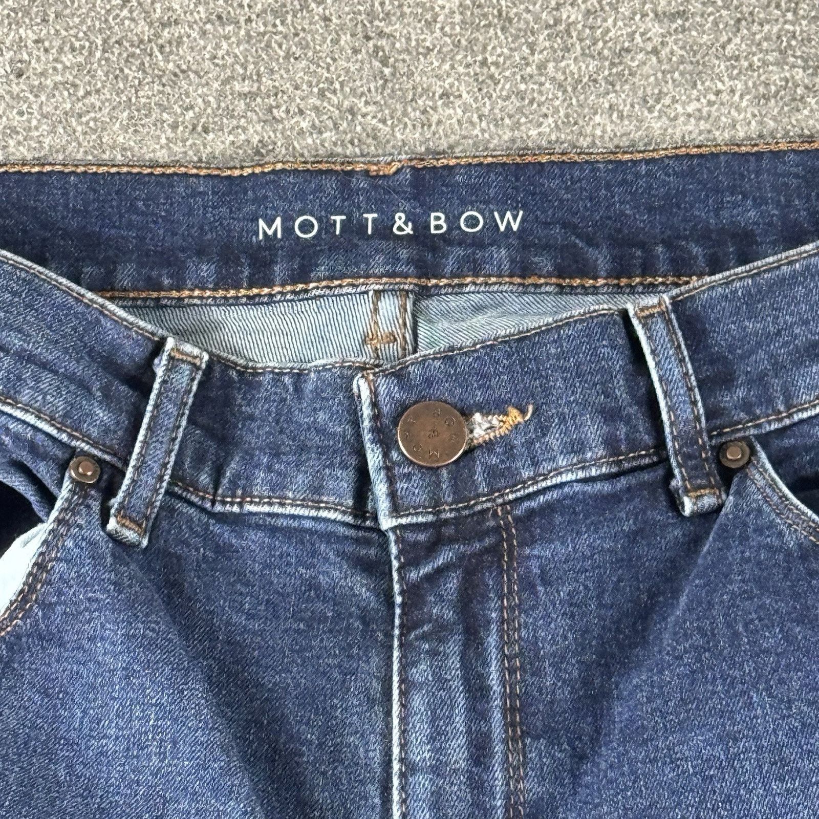 Mott & Bow Mott & Bow Boyfriend Jeans Women 30x32 Blue Denim Dark Wash Size 30" / US 8 / IT 44 - 4 Thumbnail