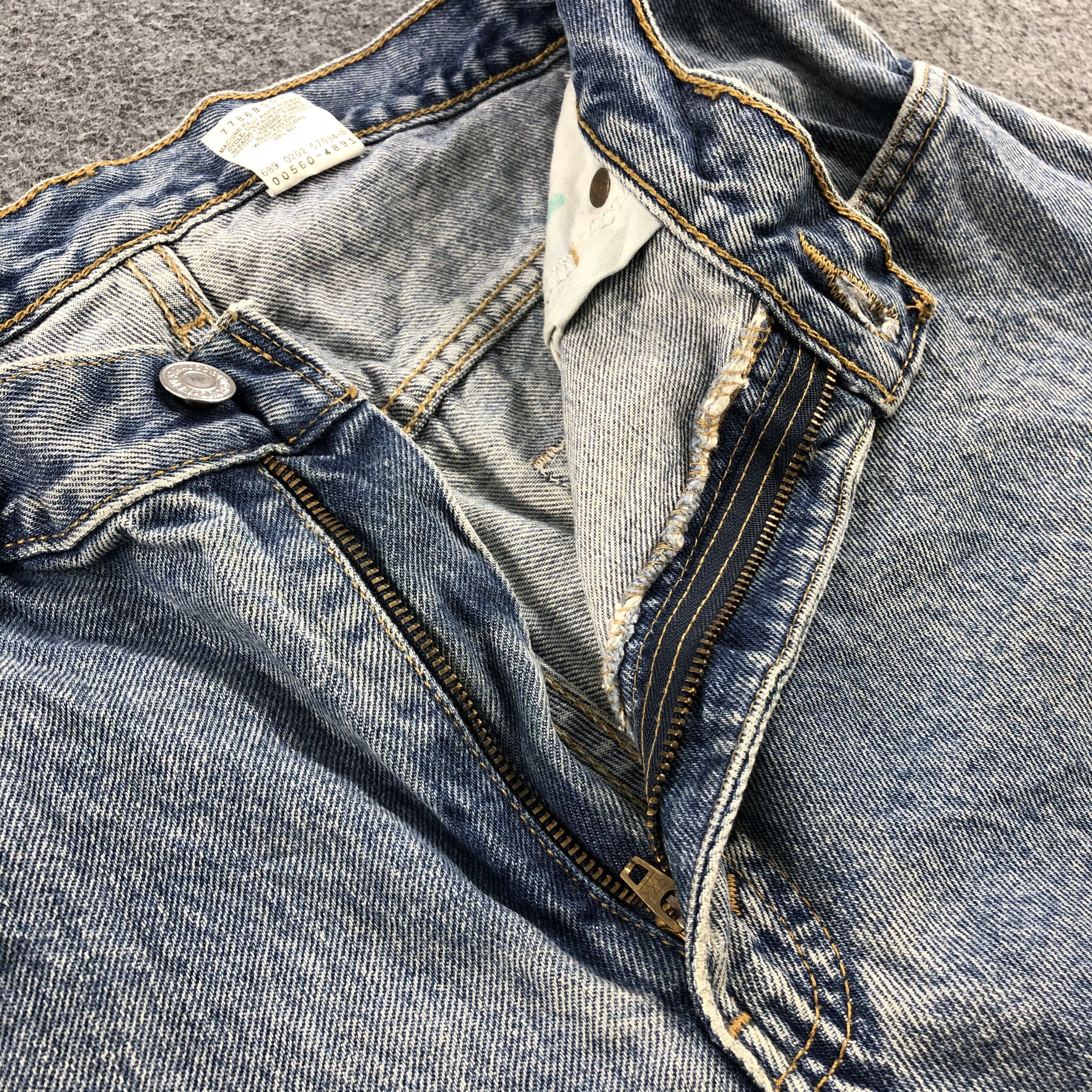 Levi's × Vintage Vintage 90s Light Wash Levis Jeans Lot 560-JM785 Size US 31 - 8 Thumbnail