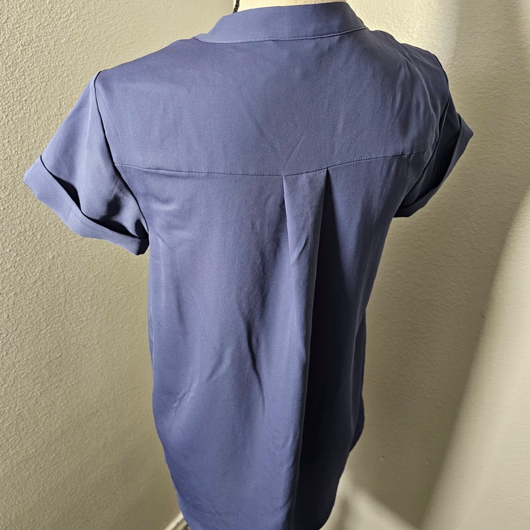 Vintage Simply Vera Wang Blouse Top Women's S Lightweight Indigo 1/2 Button Short Cuff Size S / US 4 / IT 40 - 3 Thumbnail