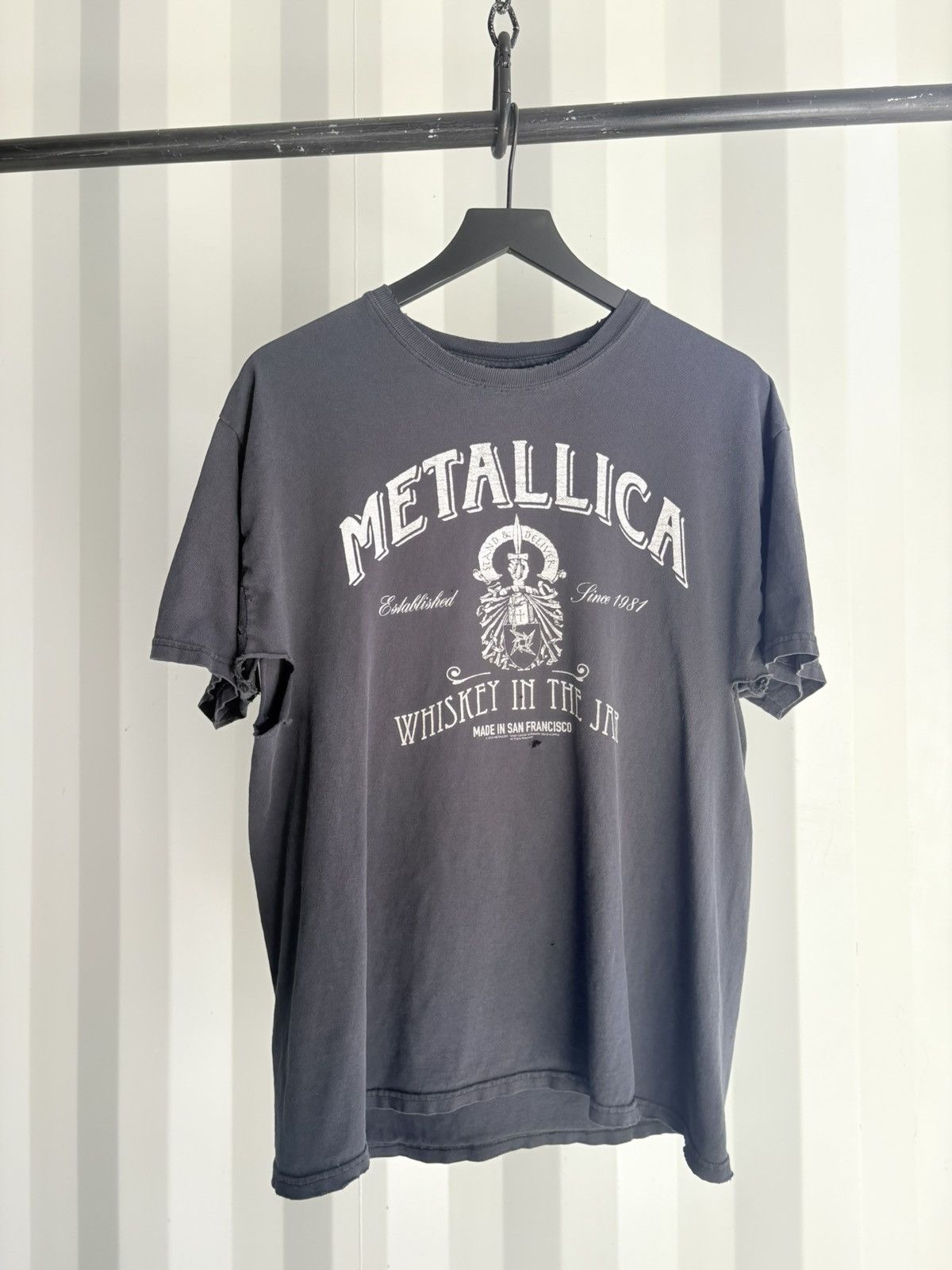 Band Tees Thrashed Metallica Sun Faded Distressed Shirt ERD GRUNGE Size US L / EU 52-54 / 3 - 1 Thumbnail