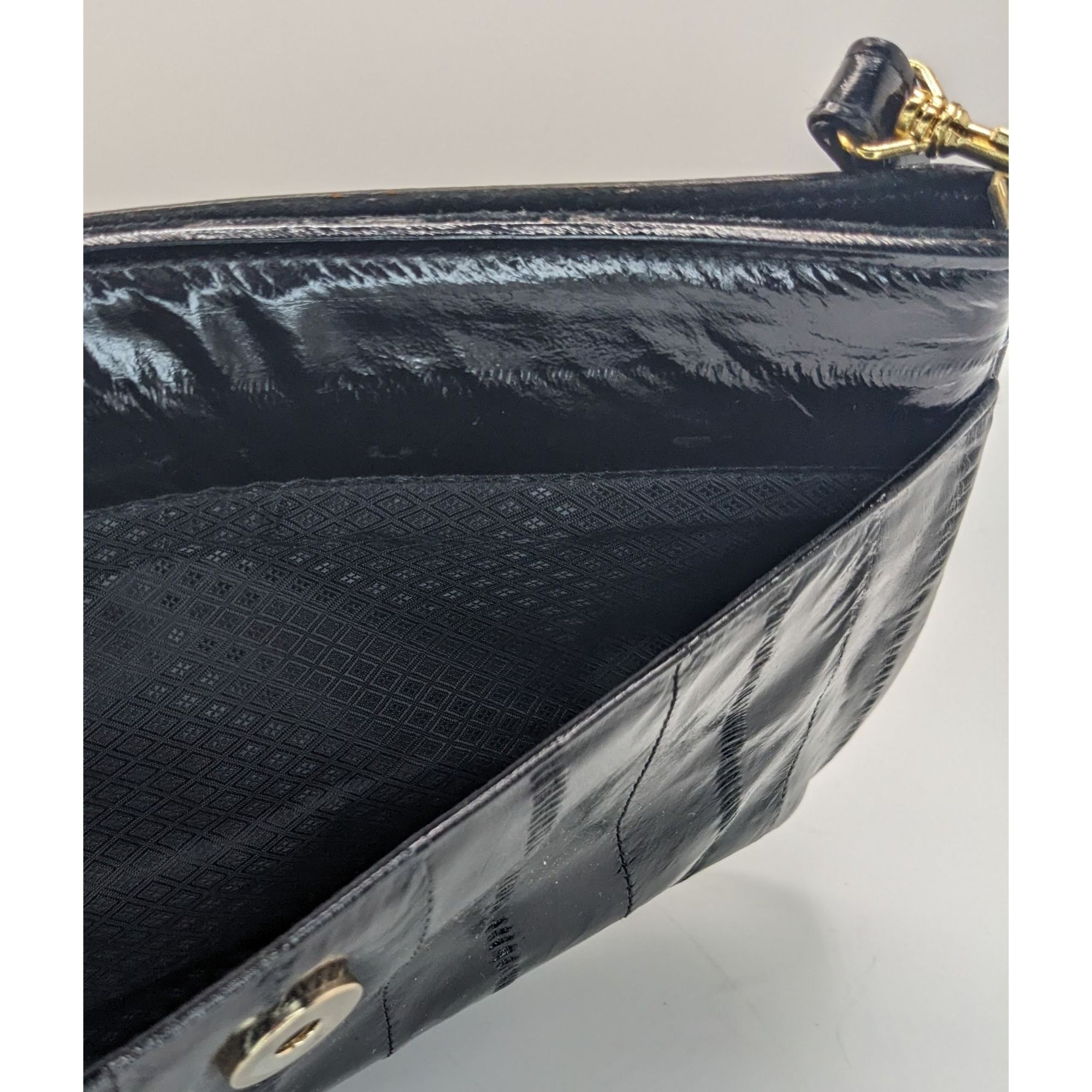 Other Vintage 80s Black Eel Skin Shoulder Bag With Gold Accents Ma Size ONE SIZE - 12 Thumbnail