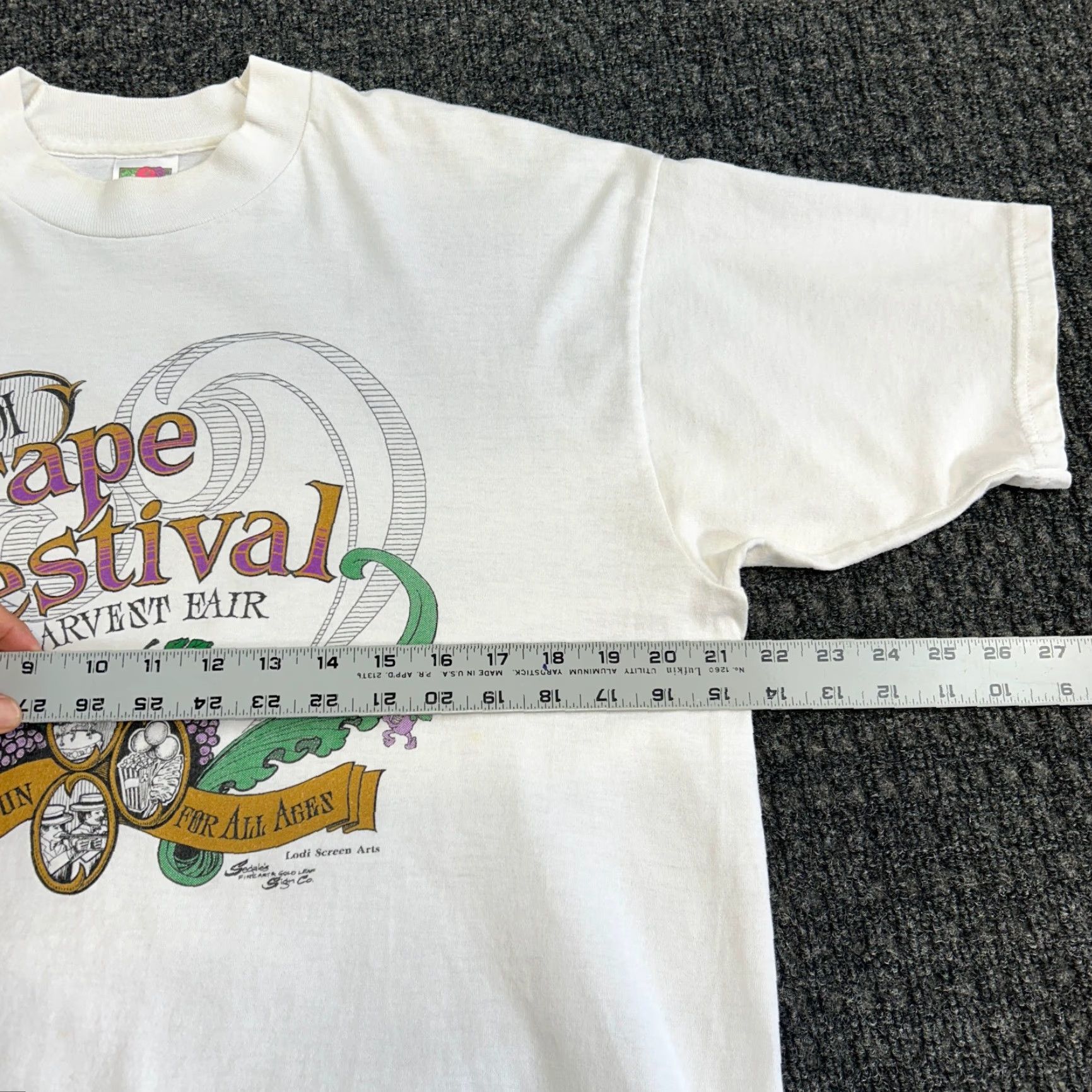 Fruit Of The Loom VINTAGE Fruit of the Loom T-Shirt White XL Lodi Grape Festival California 90s 80s Wine USA Unisex Adults Short Sleeve Crew Neck Graphic Print Cotton Size US XL / EU 56 / 4 - 5 Thumbnail